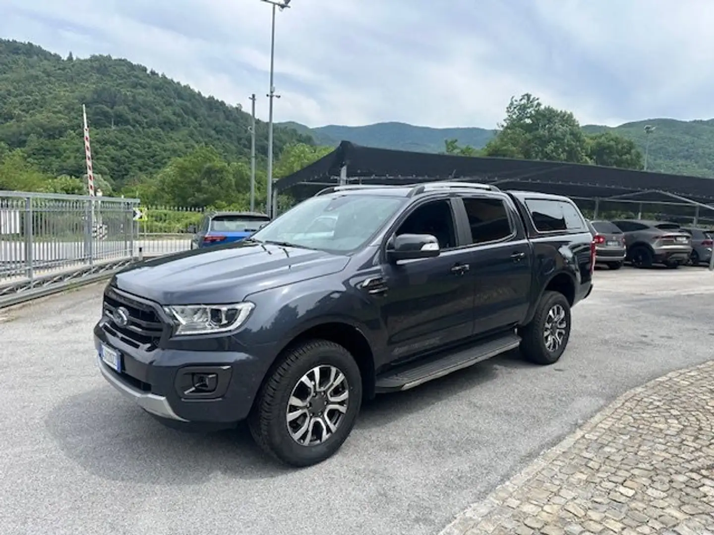 Ford Ranger 2.0 ecoblue  D.cab Wildtrak 213cv auto IVA ESPOSTA Grau - 1
