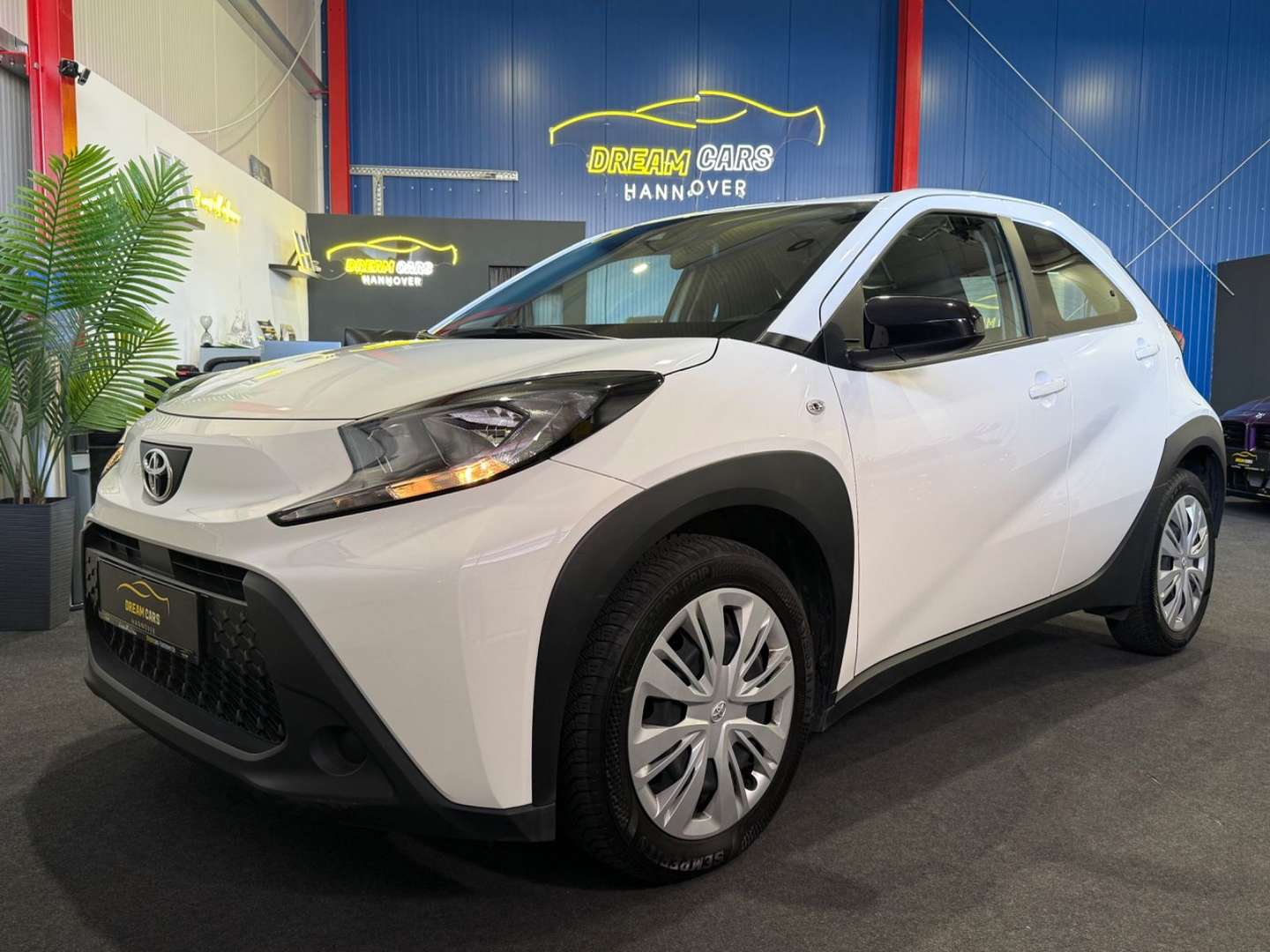Toyota Aygo nuo 228 €/ mėn Benzinas 2022m. Hečbekas Mechaninė