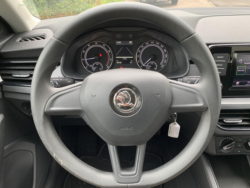 Skoda Scala 1.0TSI Cool&Sound LED+CarPlay+PDC+Sitzhzg — photo 15