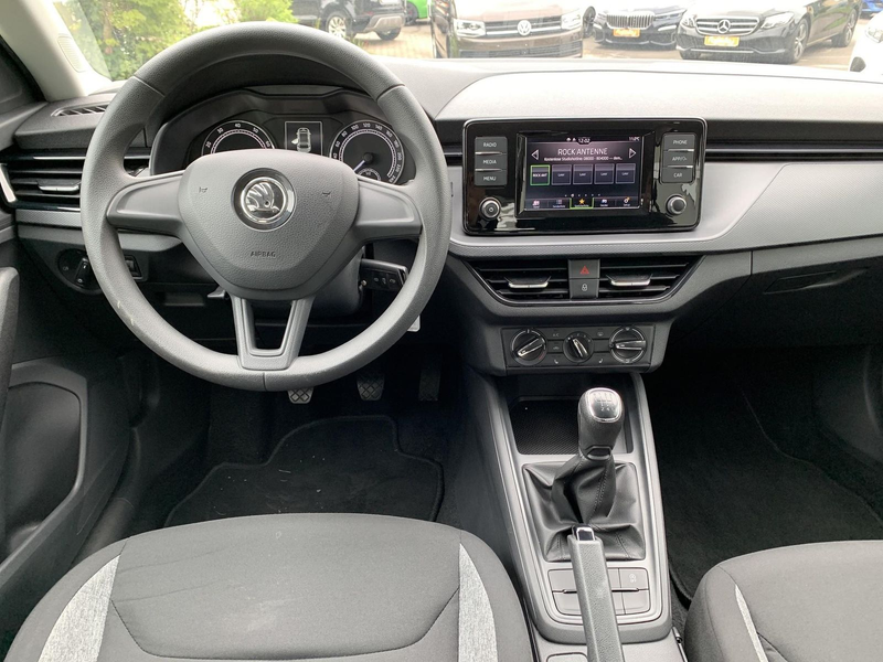 Skoda Scala 1.0TSI Cool&Sound LED+CarPlay+PDC+Sitzhzg — photo 11