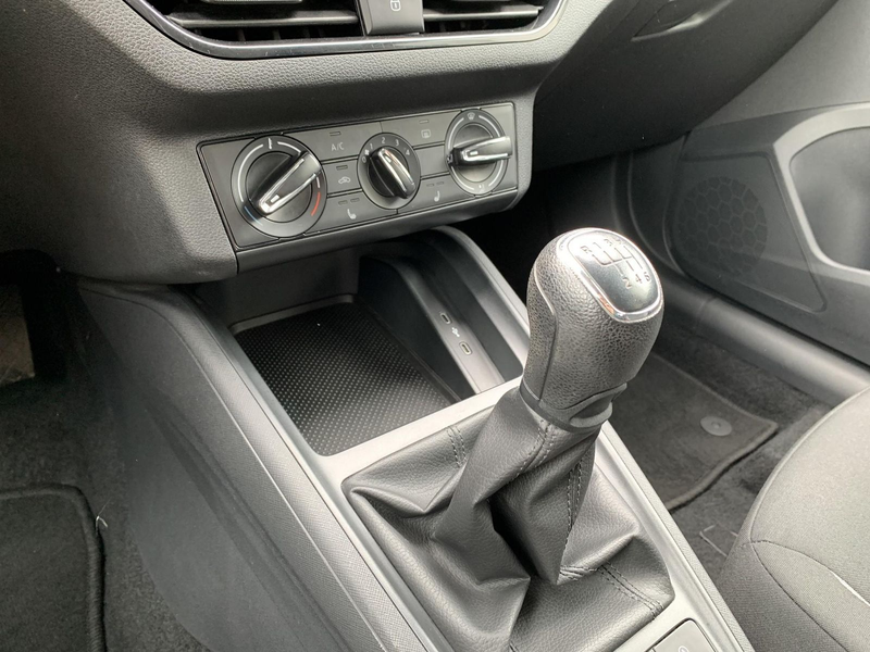 Skoda Scala 1.0TSI Cool&Sound LED+CarPlay+PDC+Sitzhzg — photo 13