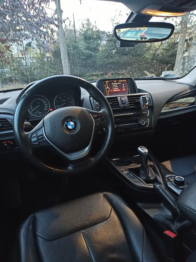 BMW 118 118d Urban Line Schwarz - 2