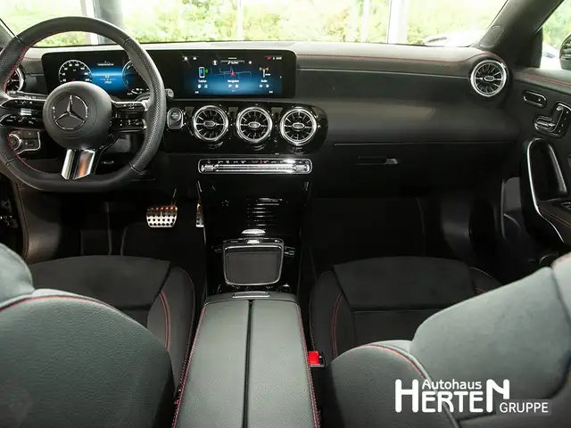 Mercedes-Benz CLA view 10