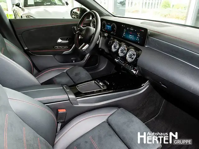 Mercedes-Benz CLA view 6