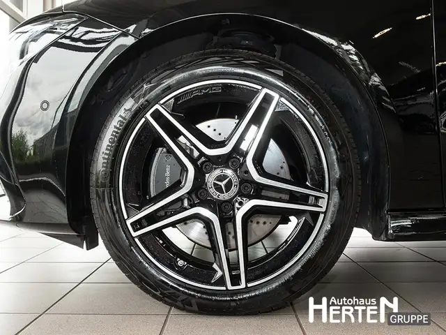 Mercedes-Benz CLA view 5