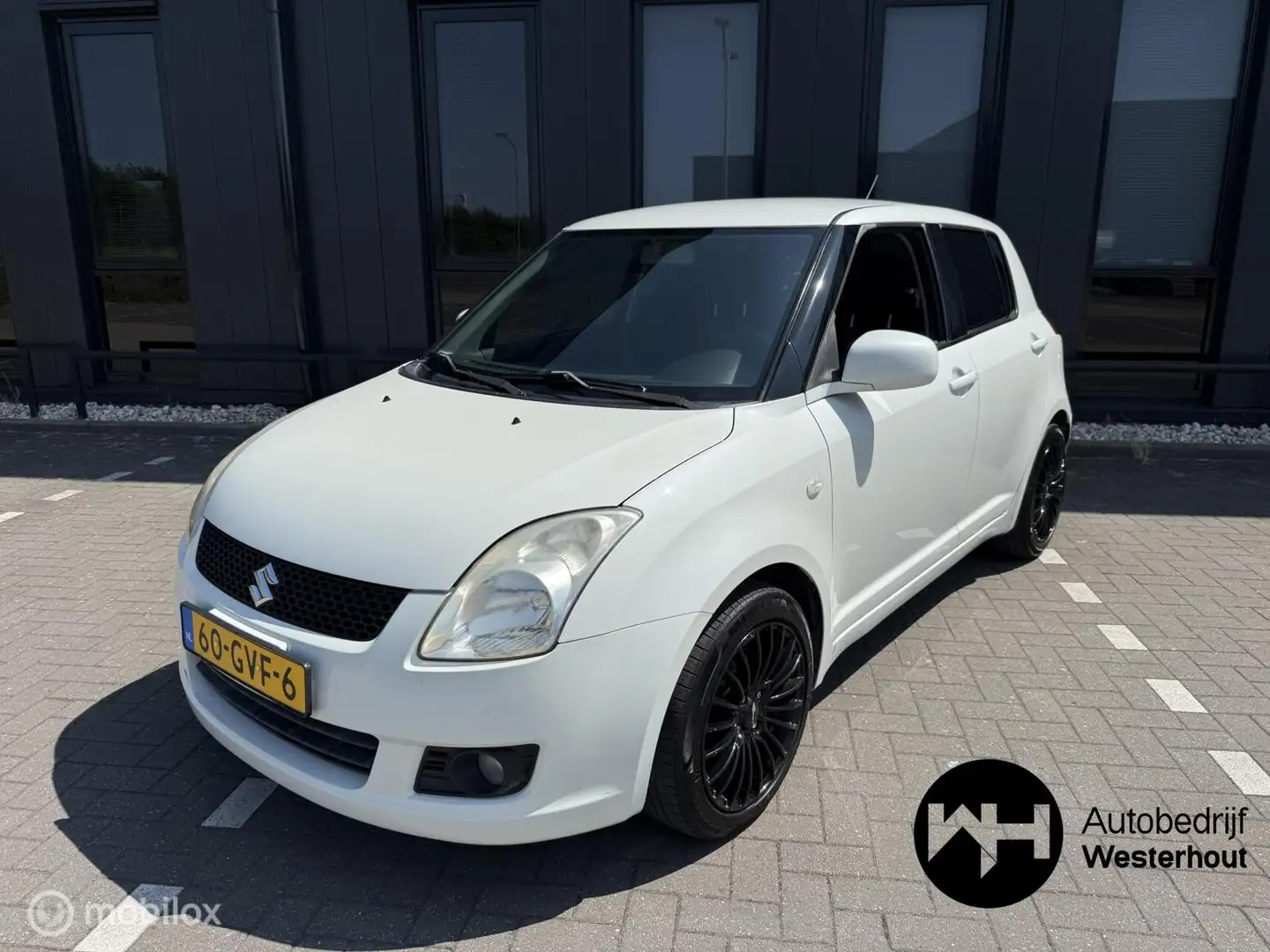 Suzuki Swift 1.3 Shogun Airco Navi NAP Dealer onderhouden Weiß - 2