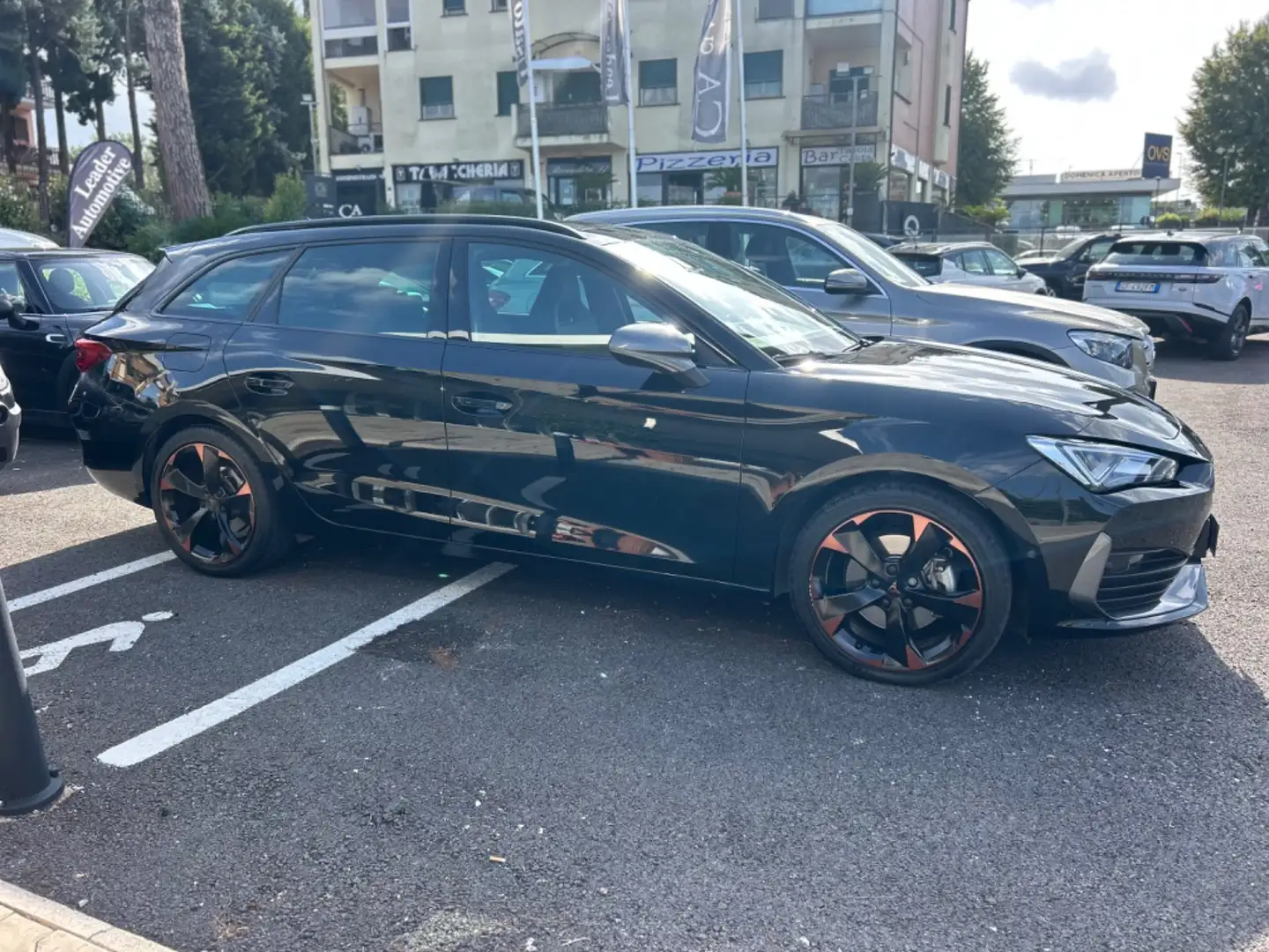 CUPRA Leon Leon Sportstourer 2.0 TDI 150 CV DSG Noir - 1