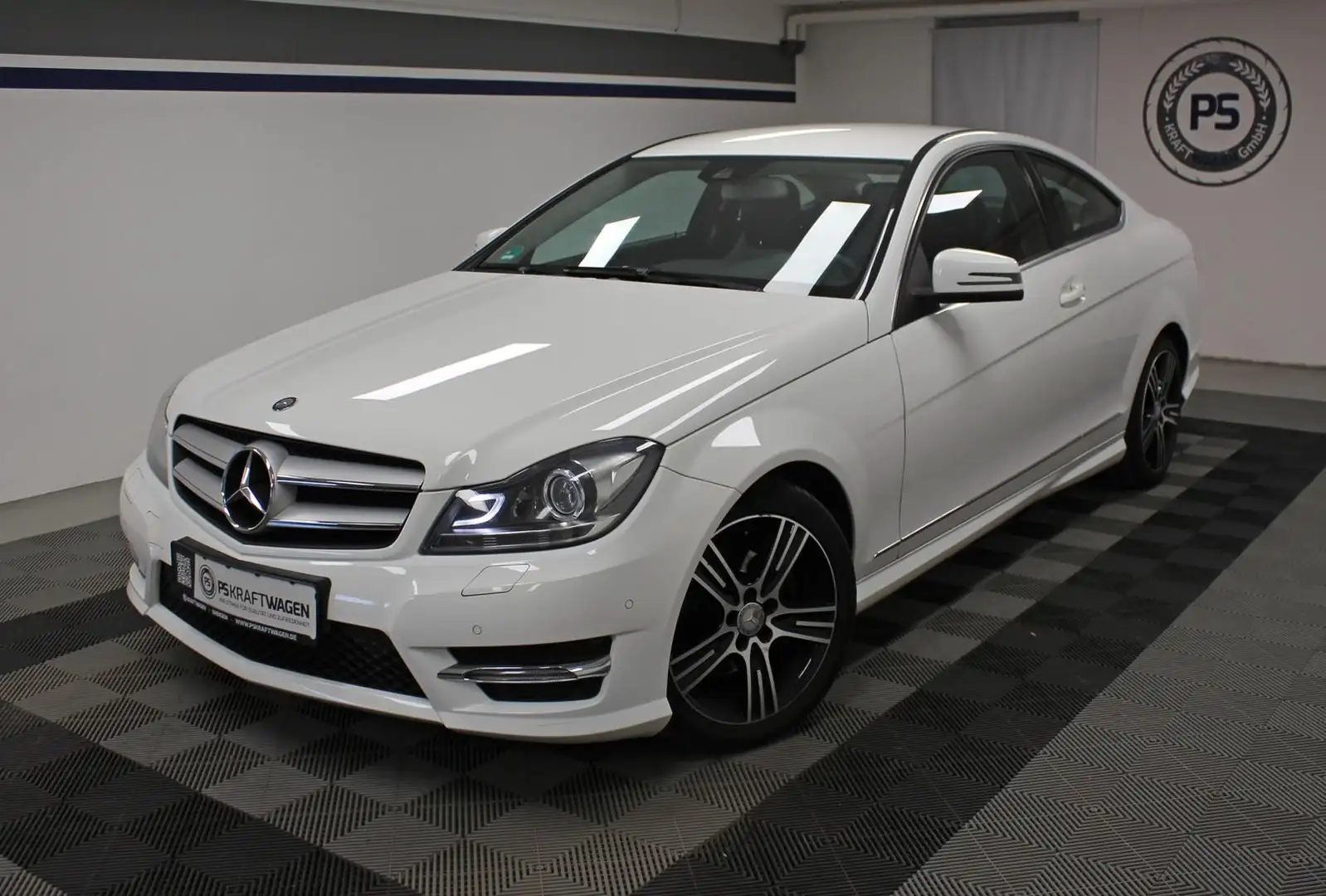 Mercedes-Benz C 220 CDI AMG Line PDC NAVI BT XENON KLIMA Weiß - 1