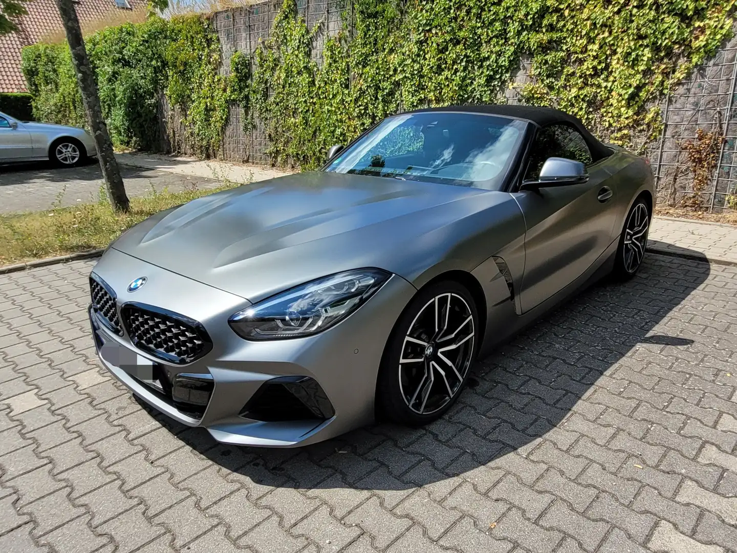 BMW Z4 M 40i TÜV/HU NEU / FROZEN GREY VOLLAUSSTATTUNG Grijs - 2