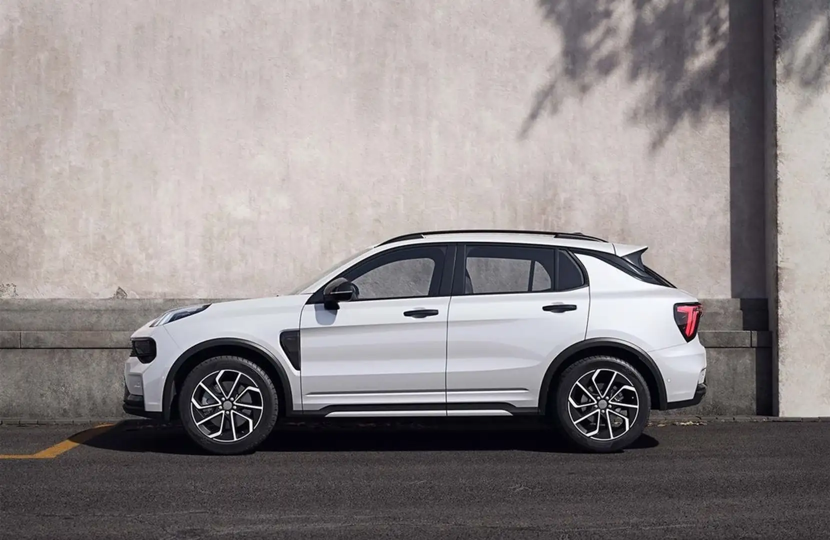 Lynk & Co 01 1.5 PHEV Core Alb - 2
