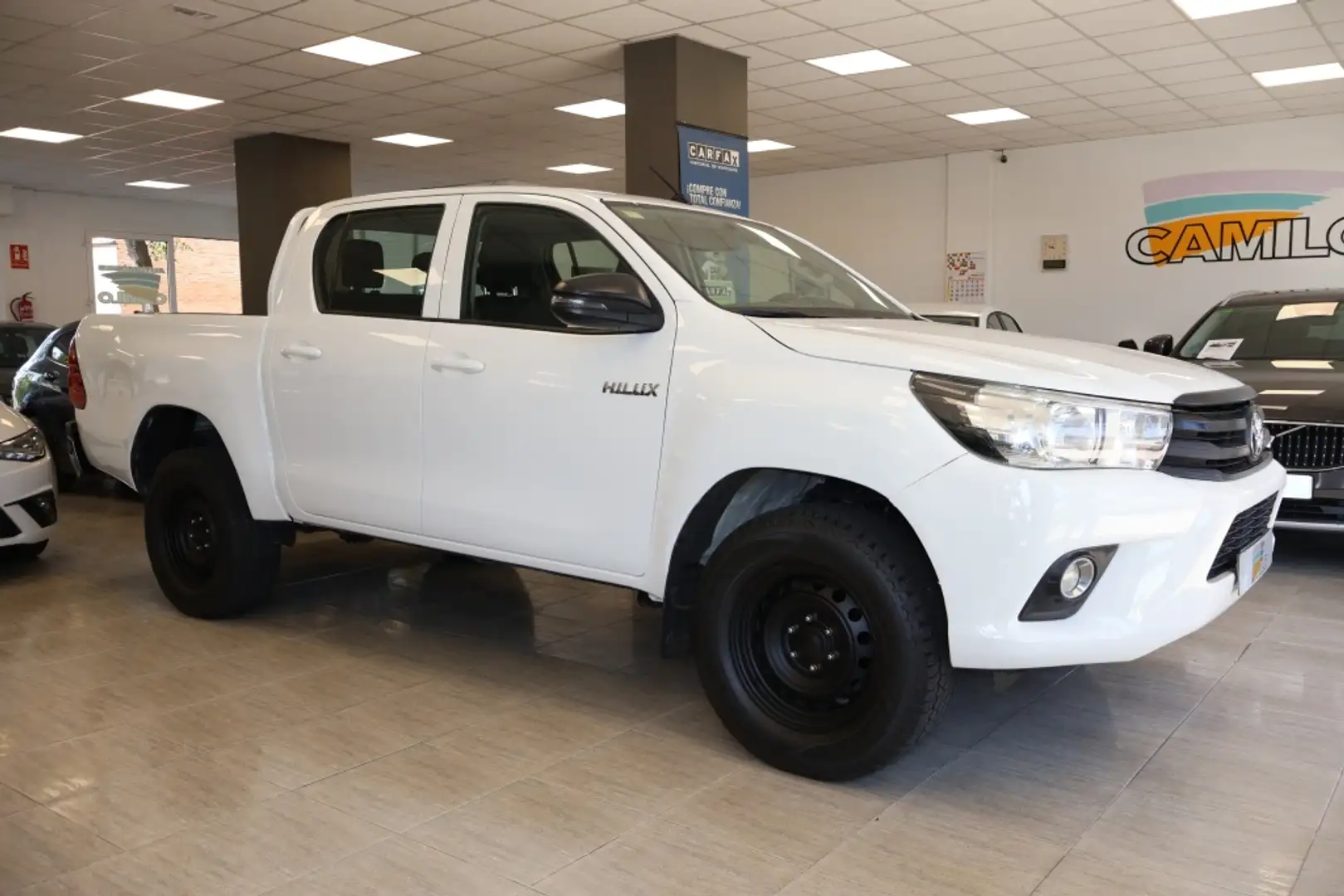 Toyota Hilux Cabina Doble GX Blanco - 1