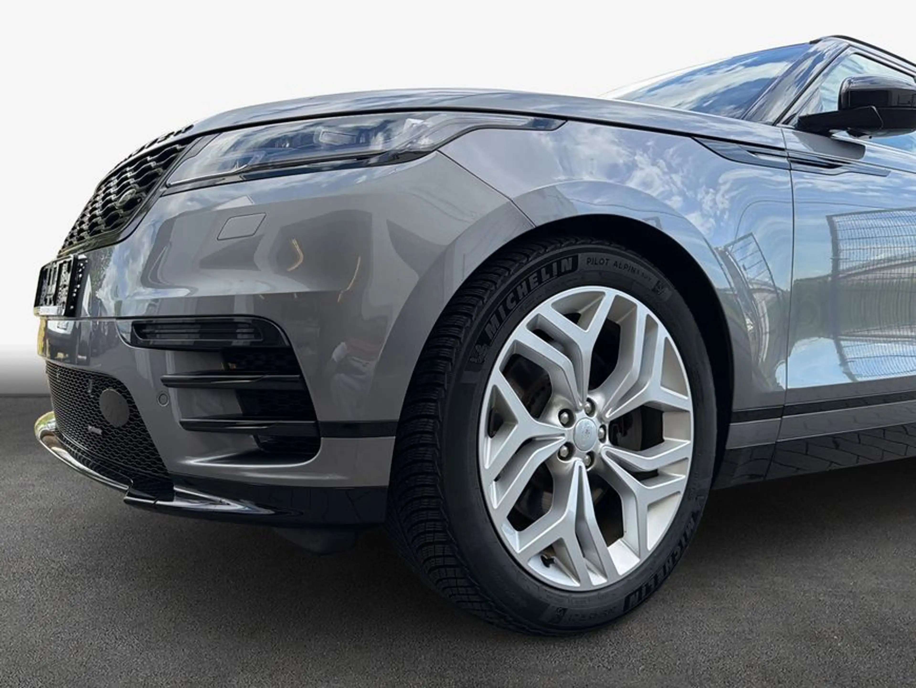 Land Rover Range Rover Velar D300 R-Dynamic SE — photo 12