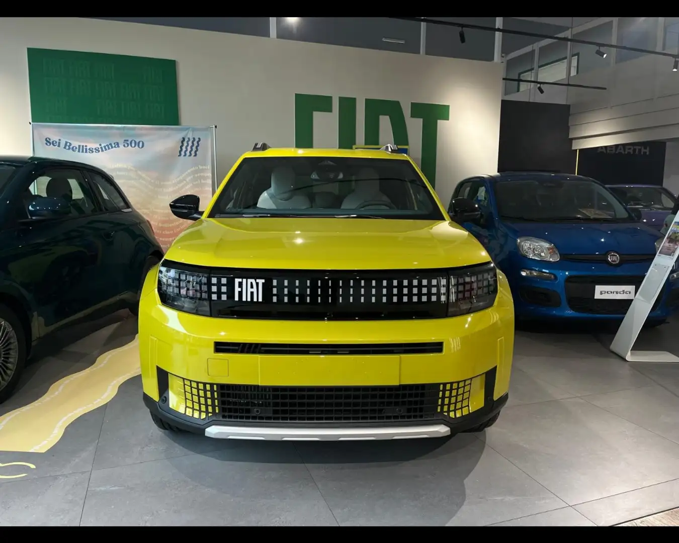 Fiat Grande Panda 1.2 Hybrid La Prima Giallo - 2