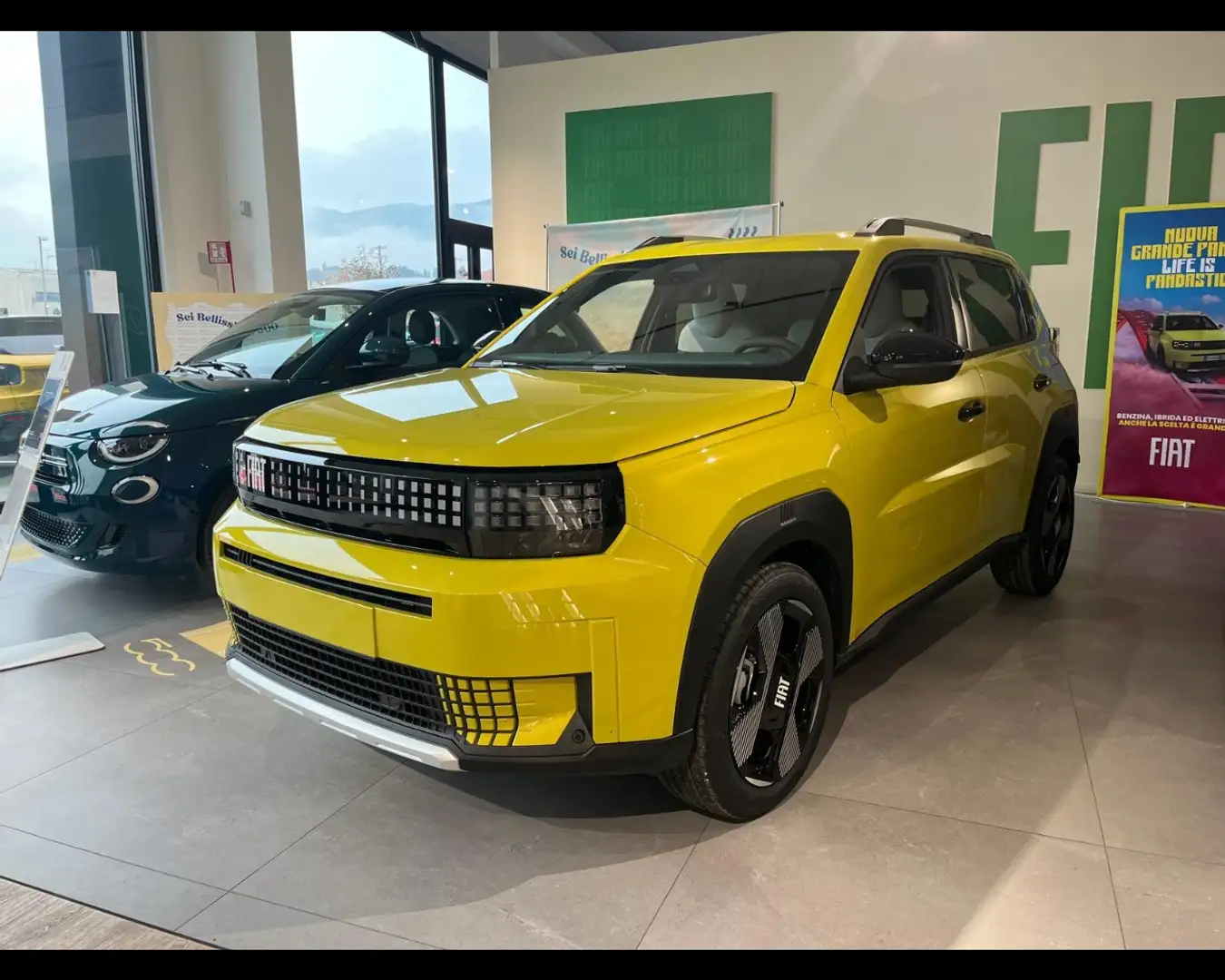 Fiat Grande Panda 1.2 Hybrid La Prima Giallo - 1