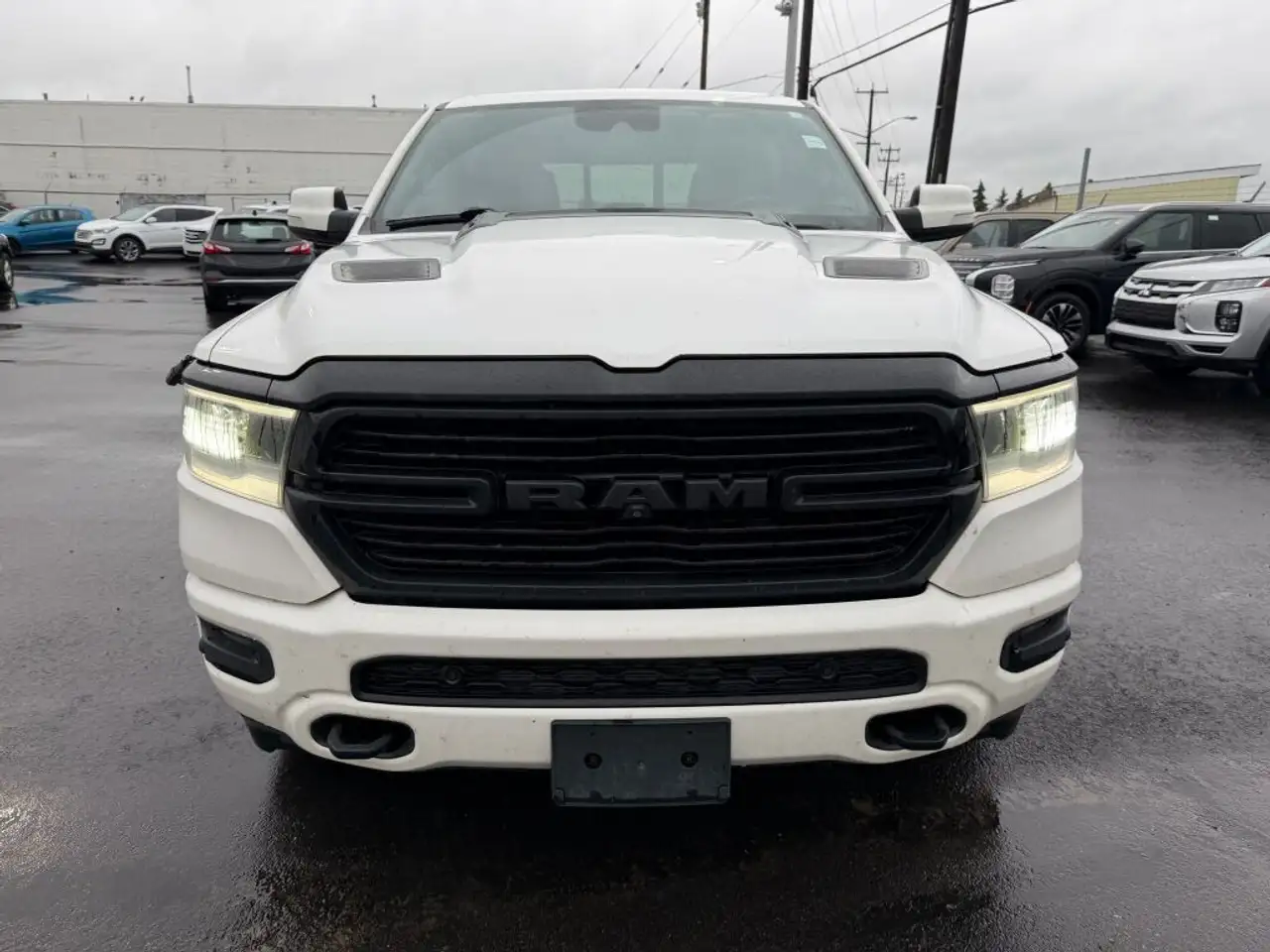 RAM 1500 снимка RAM 1500
