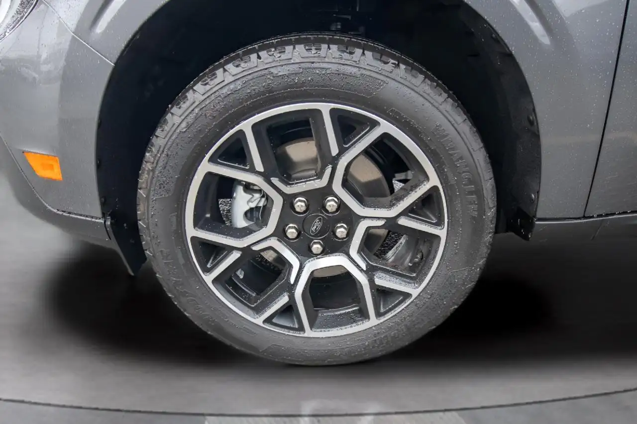 Ford Maverick снимка Ford Maverick