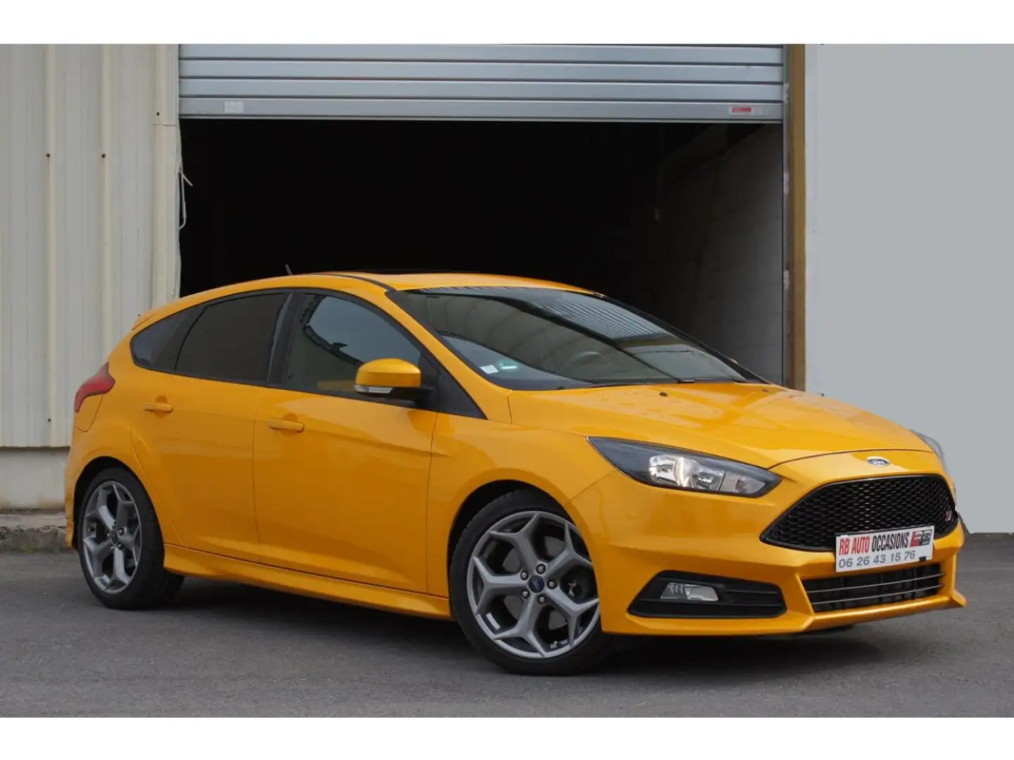 Ford Focus Focus ST 2.0 TDCi 185cv BVM6 PHASE 2 CARNET ENTRET Jaune - 1
