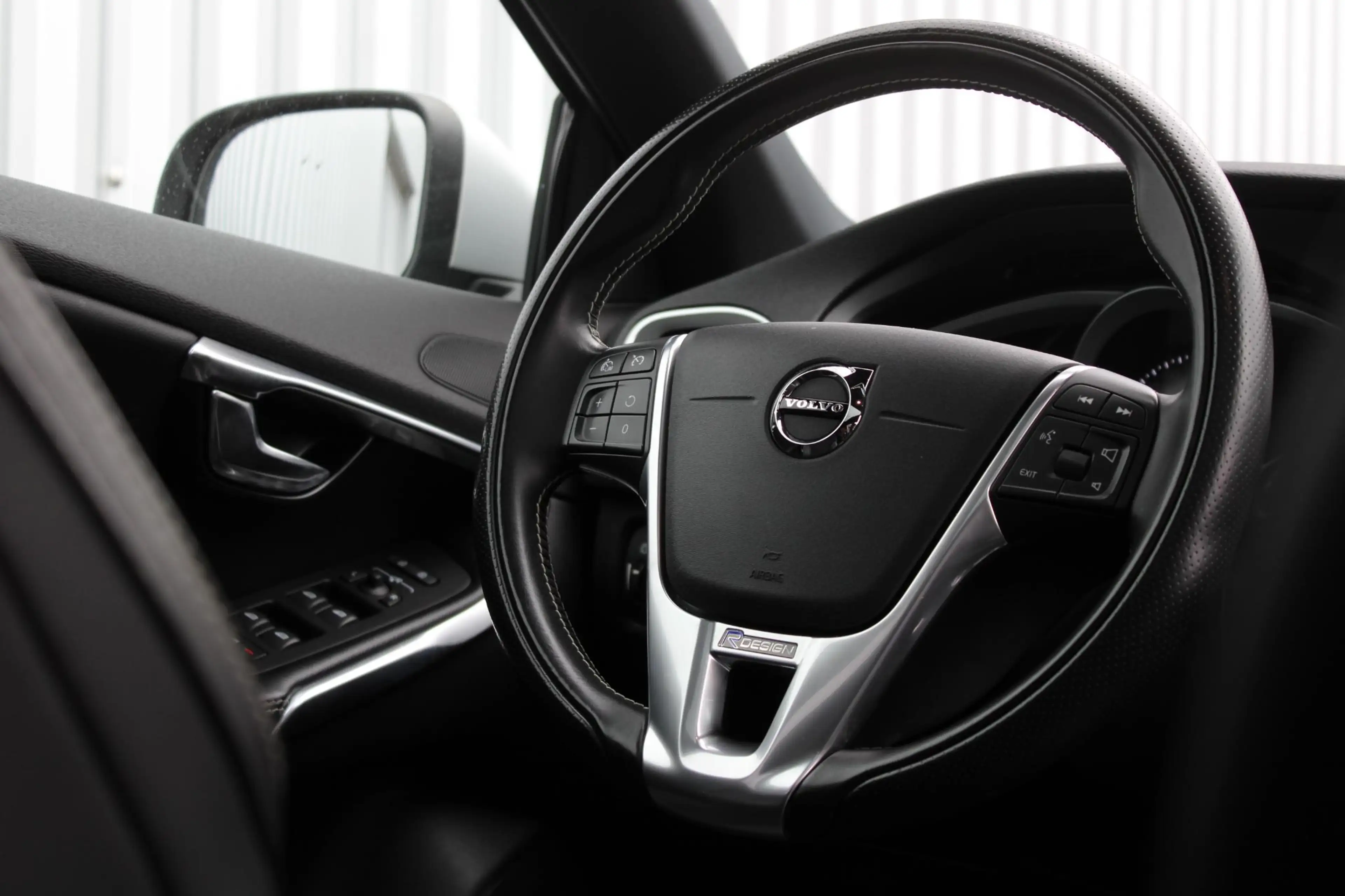 Volvo V40 1.5 T3 Polar+ Sport Panoramadak | Achteruitrijcame — photo 10