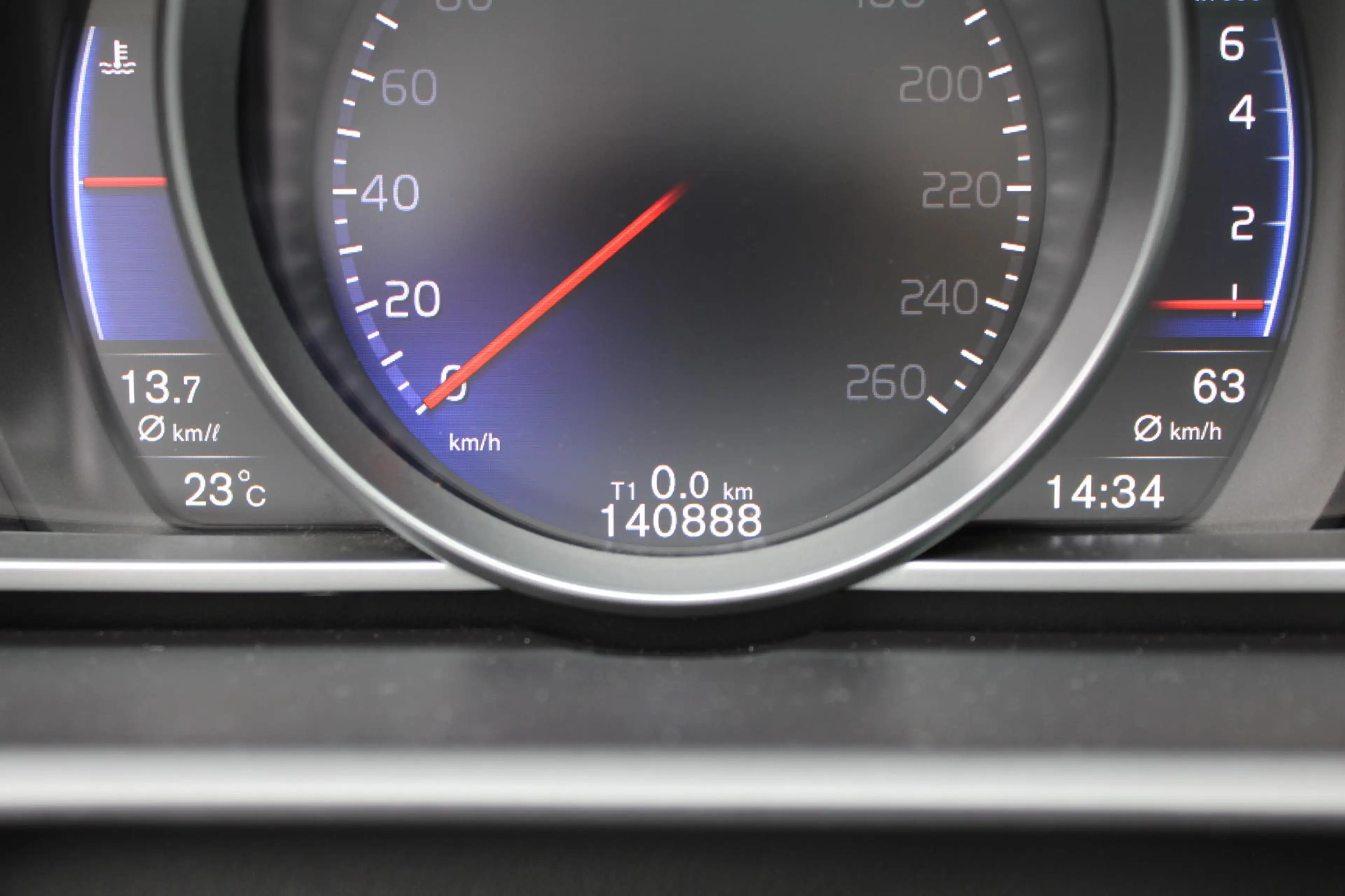 Volvo V40 1.5 T3 Polar+ Sport Panoramadak | Achteruitrijcame — photo 11