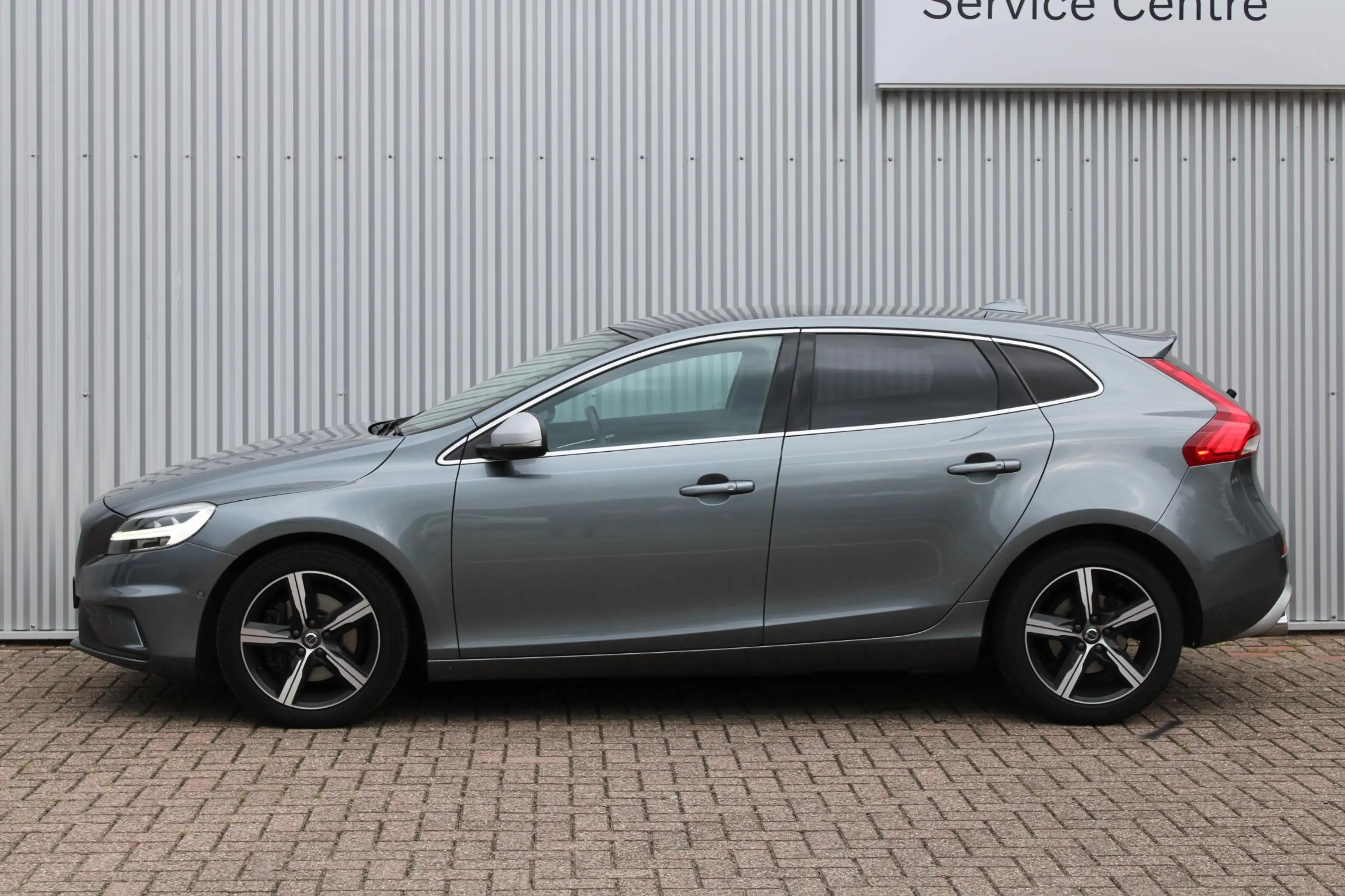 Volvo V40 1.5 T3 Polar+ Sport Panoramadak | Achteruitrijcame — photo 4