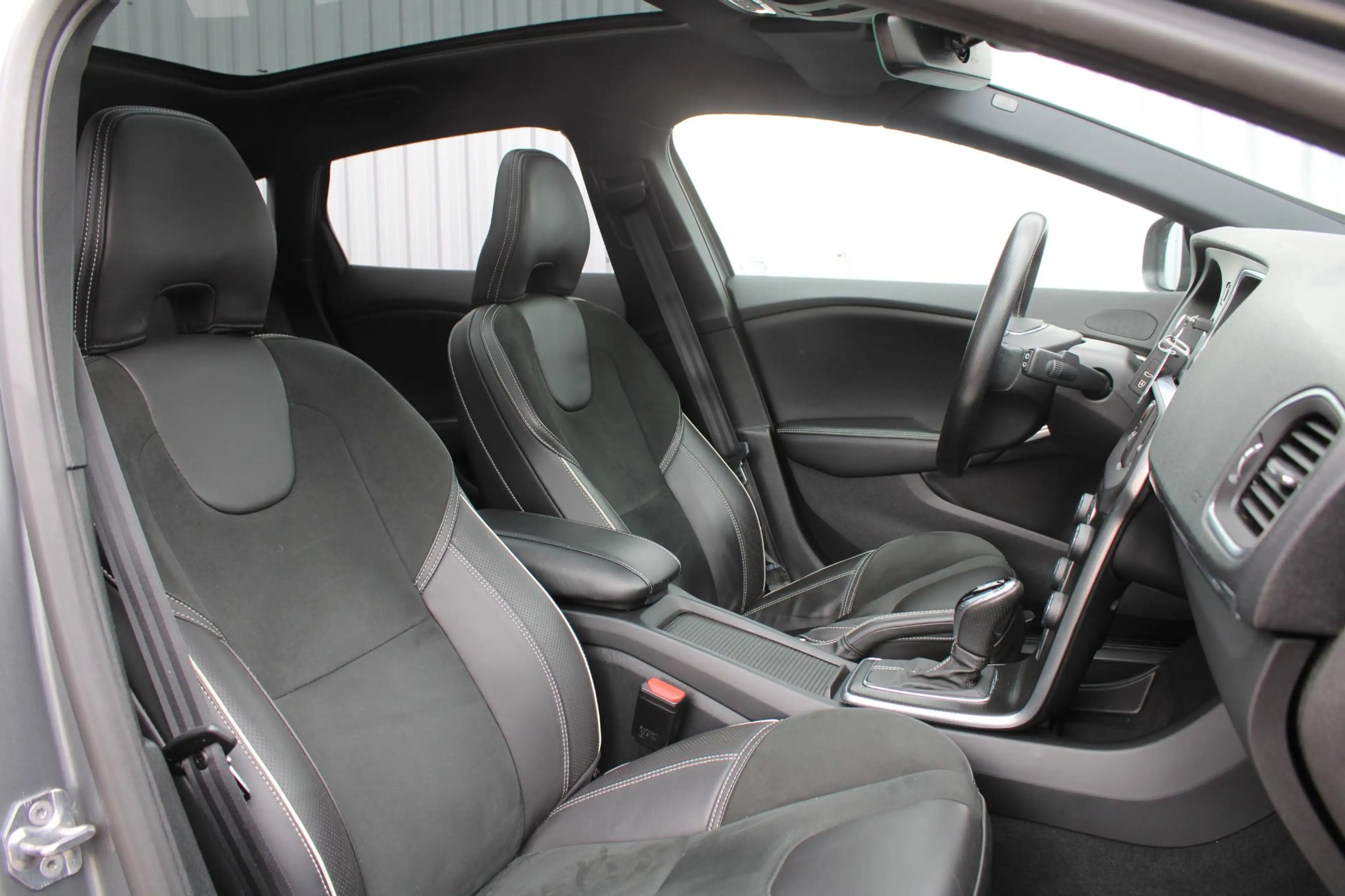 Volvo V40 1.5 T3 Polar+ Sport Panoramadak | Achteruitrijcame — photo 7