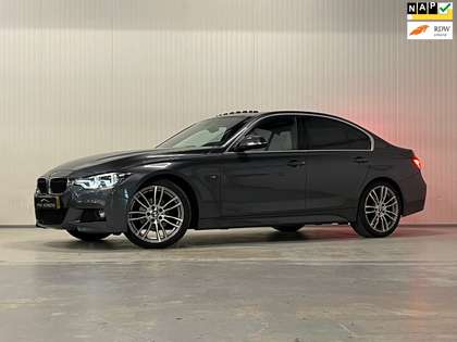 BMW 320 3-serie 320i M Sport | NAP | SCHUIF/KANTEL | LEDER