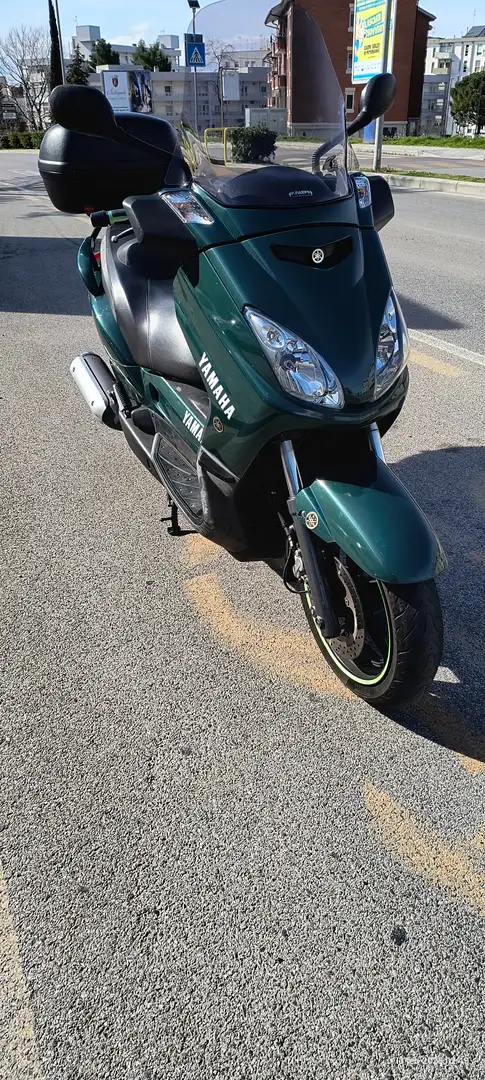 Yamaha X-Max 250 Green - 2