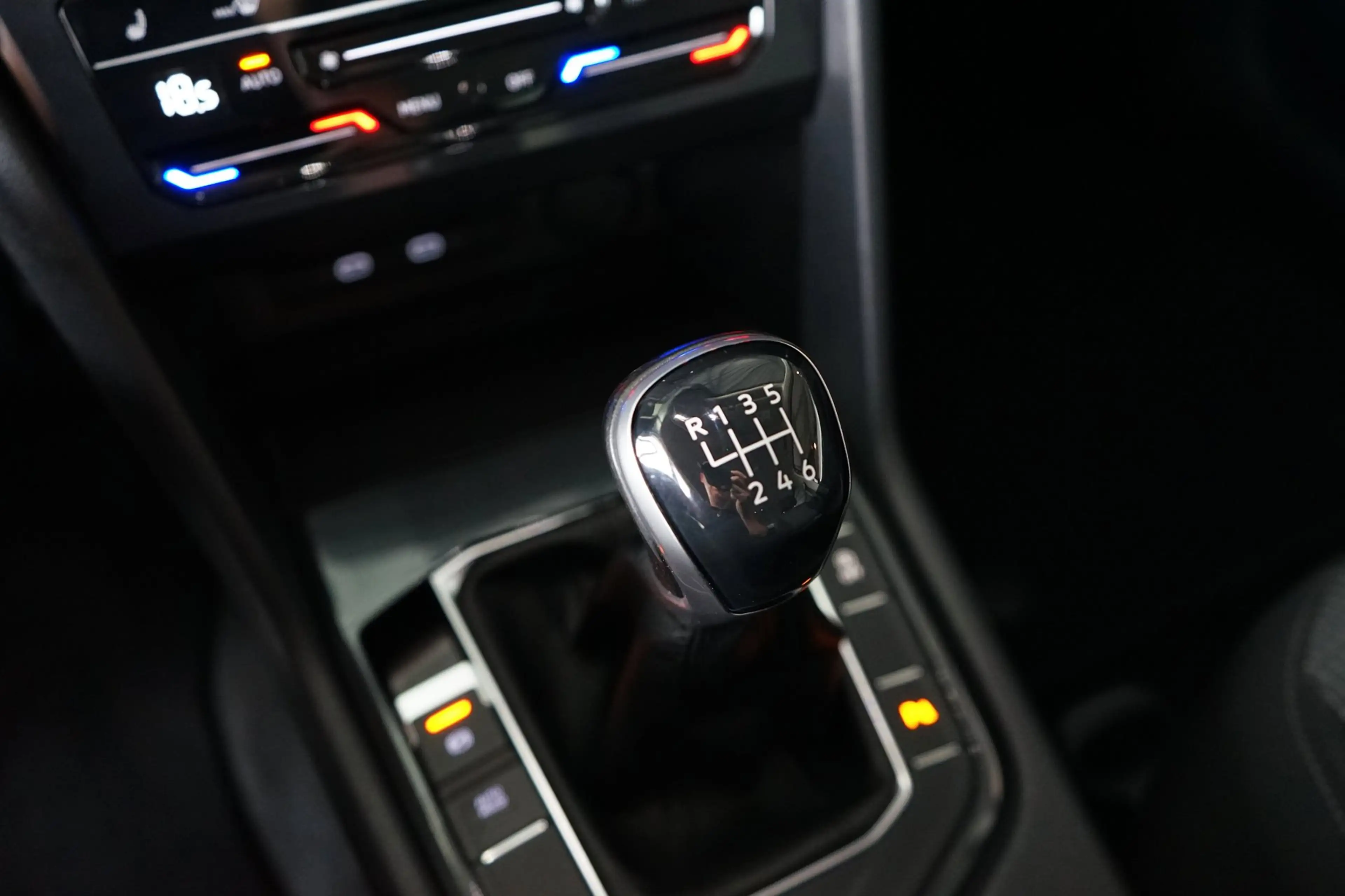 Volkswagen Tiguan 1.5 TSI Life EERSTE EIGENAAR | STOELVERWARMING — photo 13