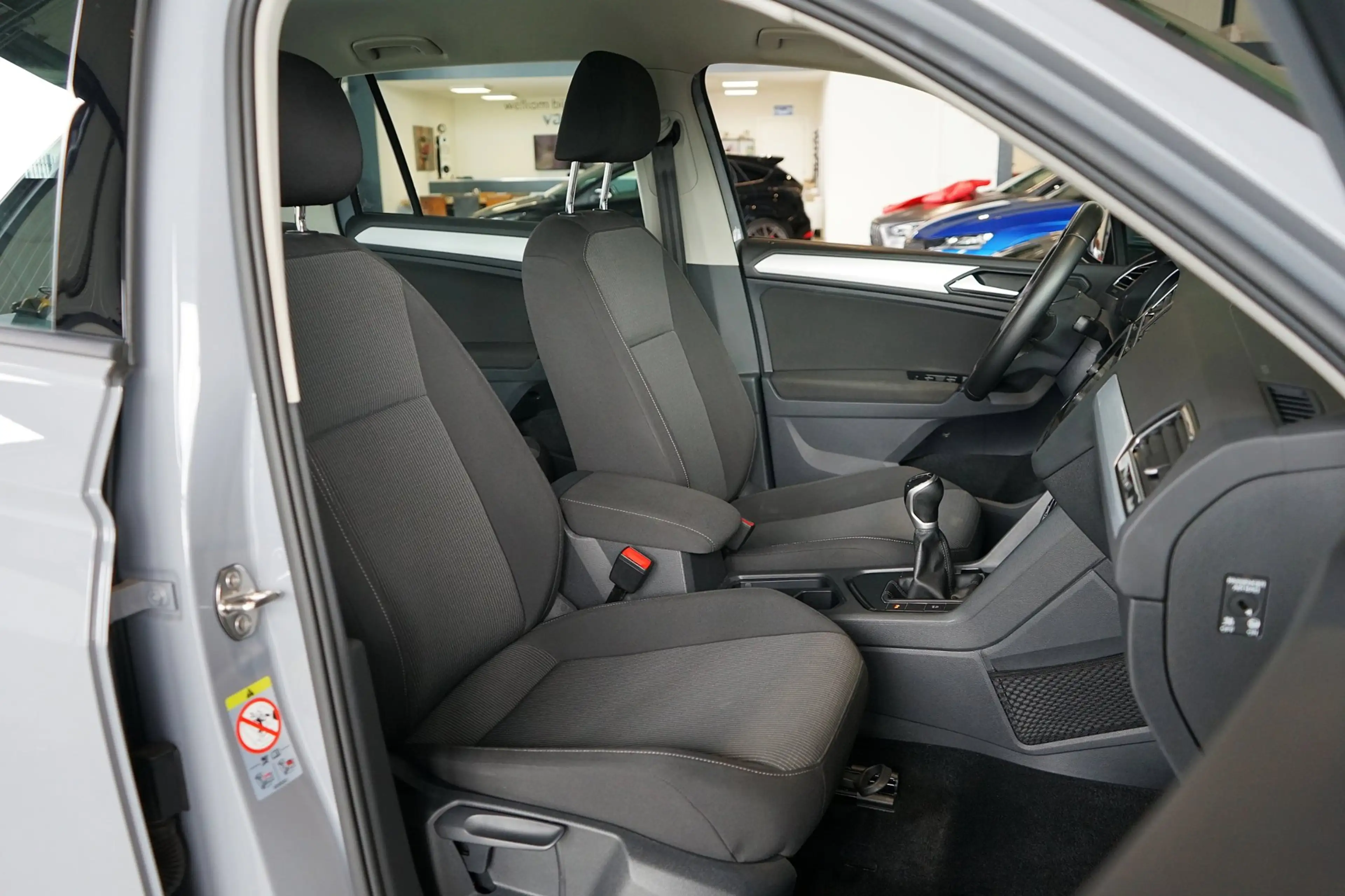 Volkswagen Tiguan 1.5 TSI Life EERSTE EIGENAAR | STOELVERWARMING — photo 7