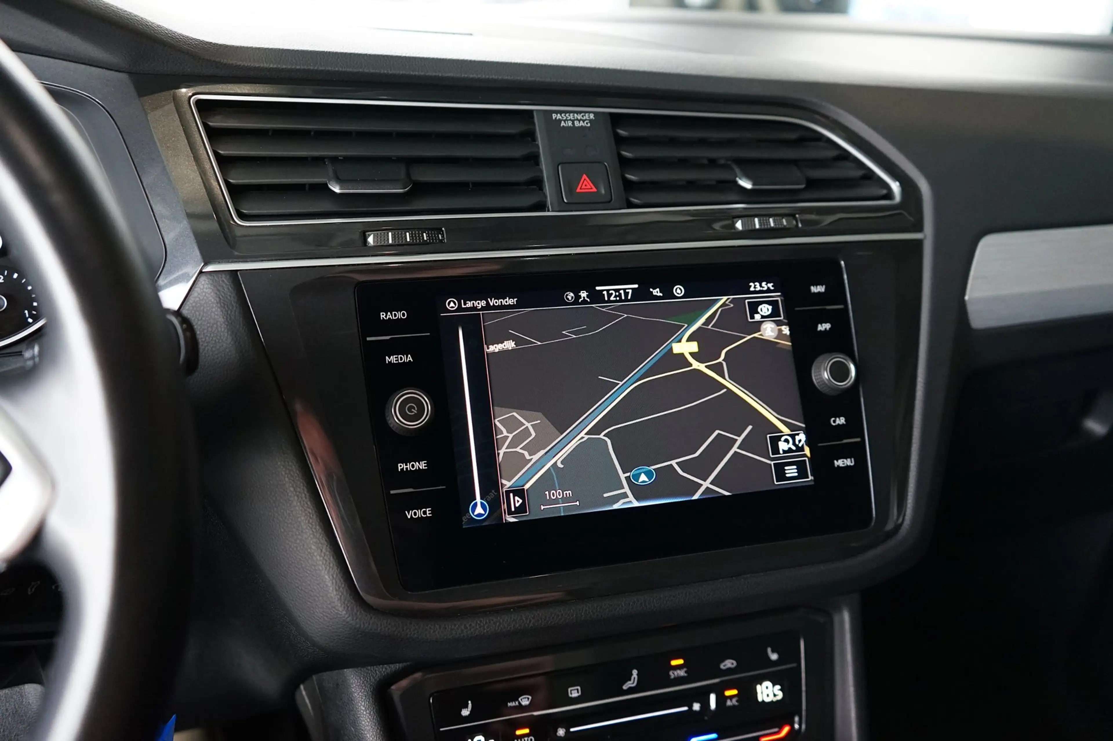 Volkswagen Tiguan 1.5 TSI Life EERSTE EIGENAAR | STOELVERWARMING — photo 10