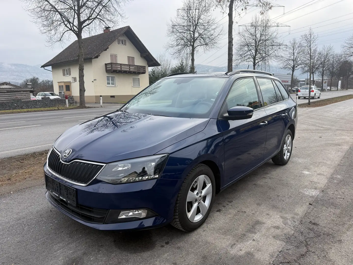 Skoda Fabia Style TDI DSG Bleu - 1