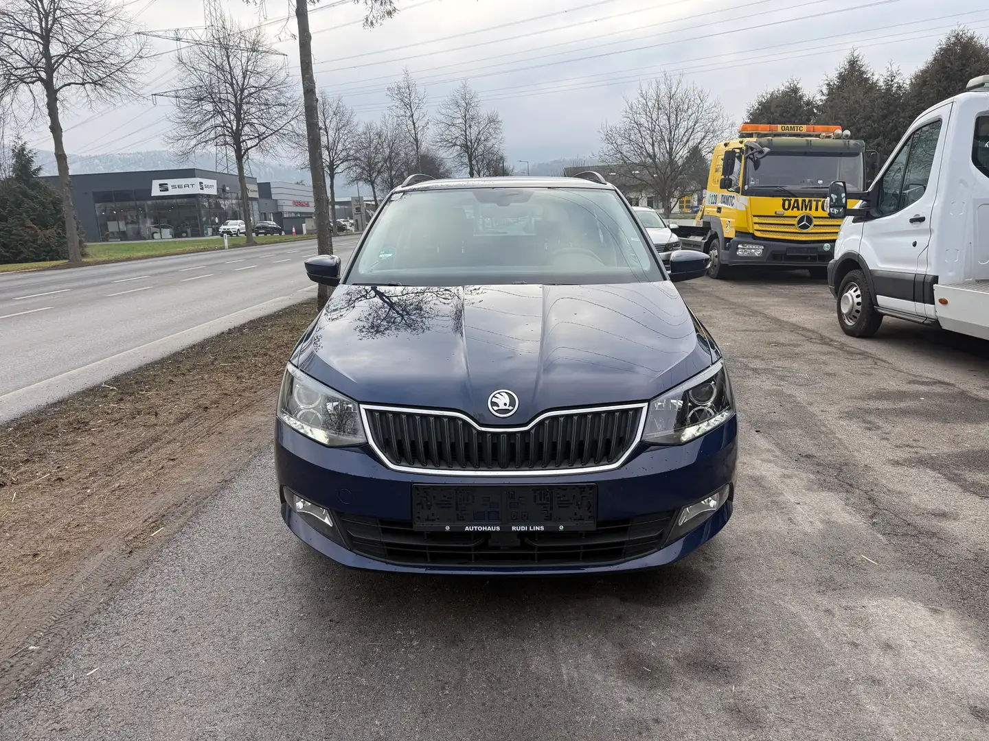 Skoda Fabia Style TDI DSG Bleu - 2