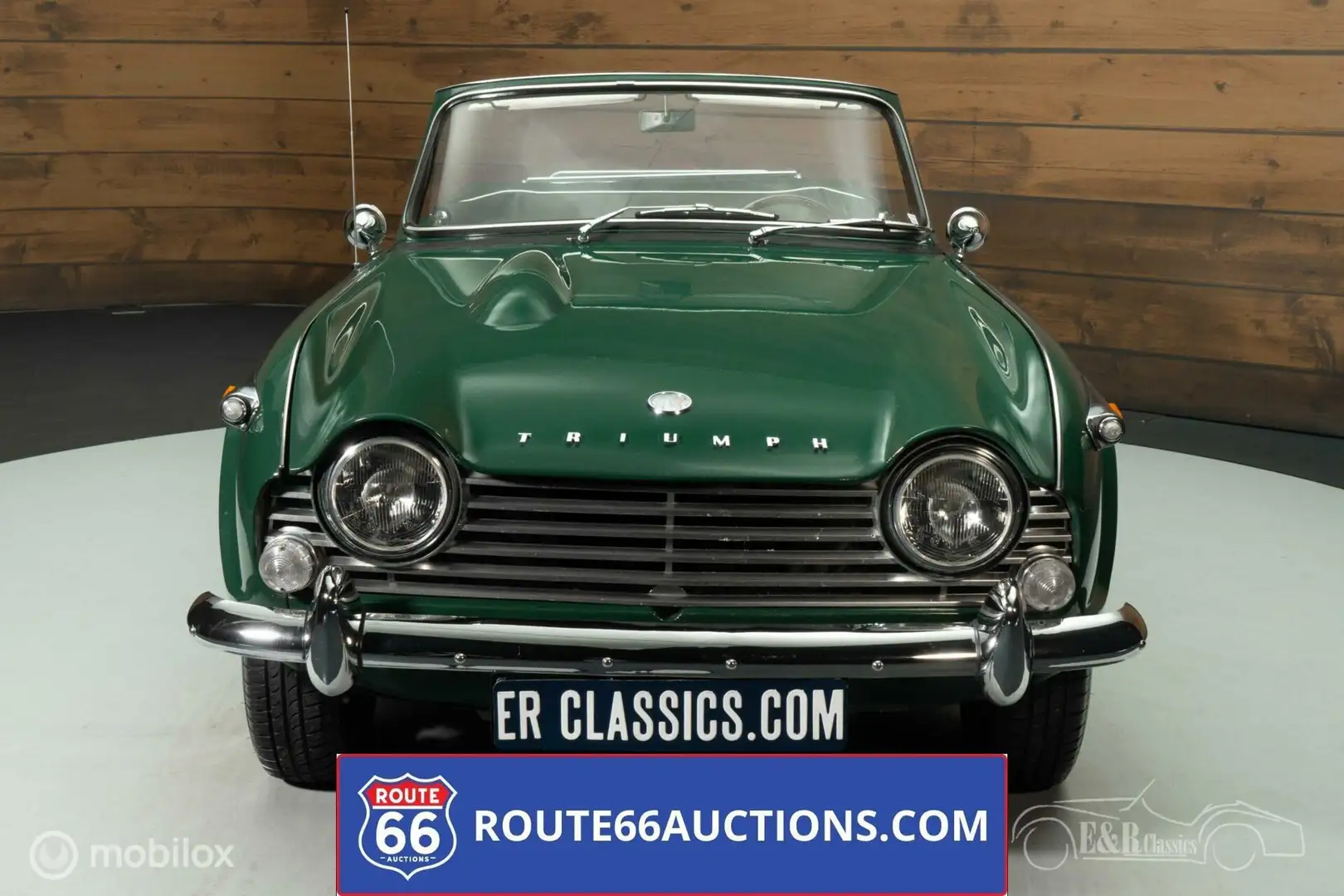Triumph TR4 Cabriolet | Route 66 Auctions Зелёный - 2