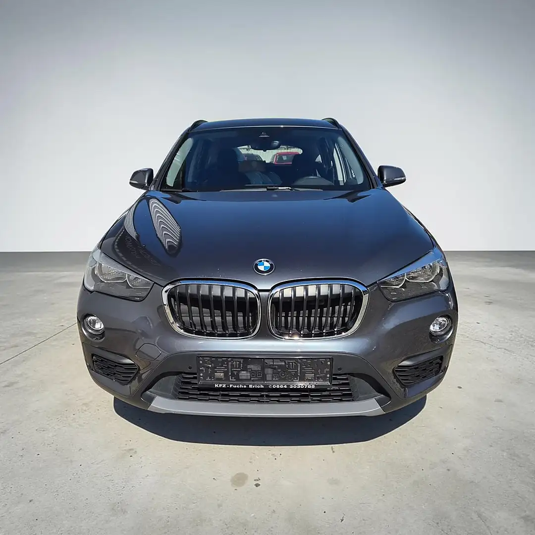BMW X1 xDrive18d Advantage (EURO 6d-TEMP) Silber - 2