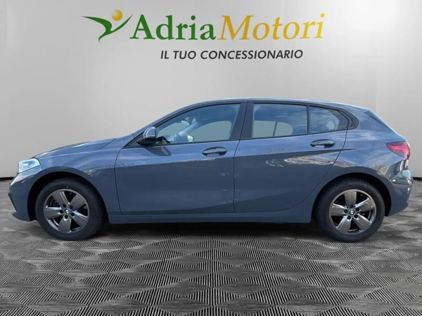 BMW 116 116d 5p. Business Advantage - 2