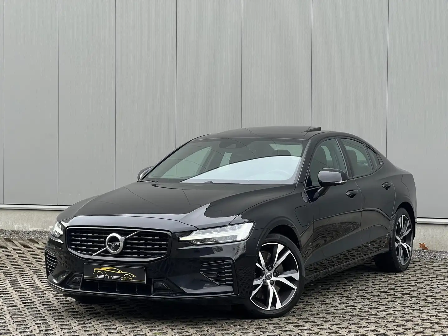 Volvo S60 T8 Recharge AWD Automaat RDesign BTW! Garantie! Noir - 1