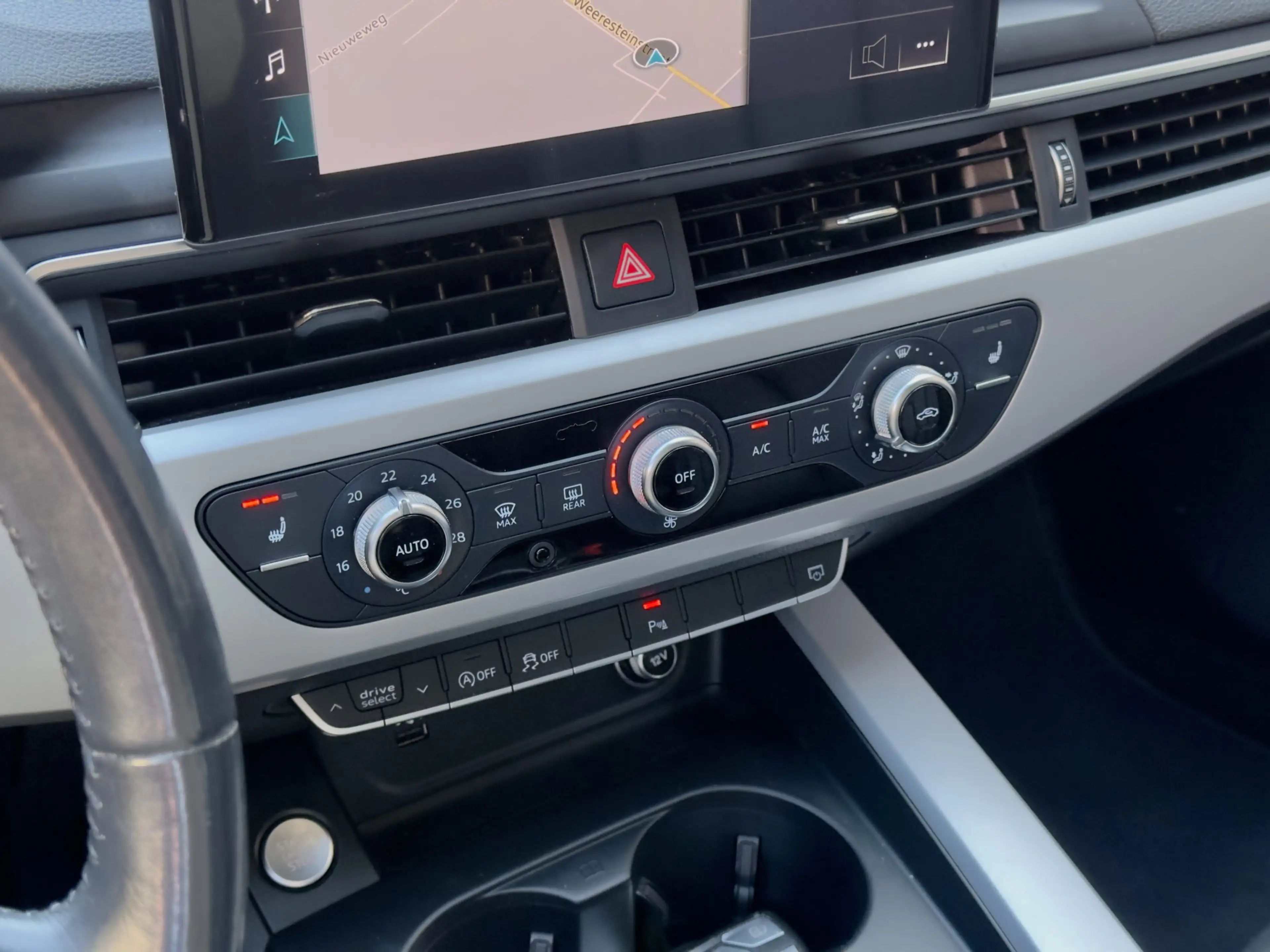 Audi A4 Avant 35 TFSI ZOMER ACTIE! BETAAL NU 50% 12450 DE — photo 12