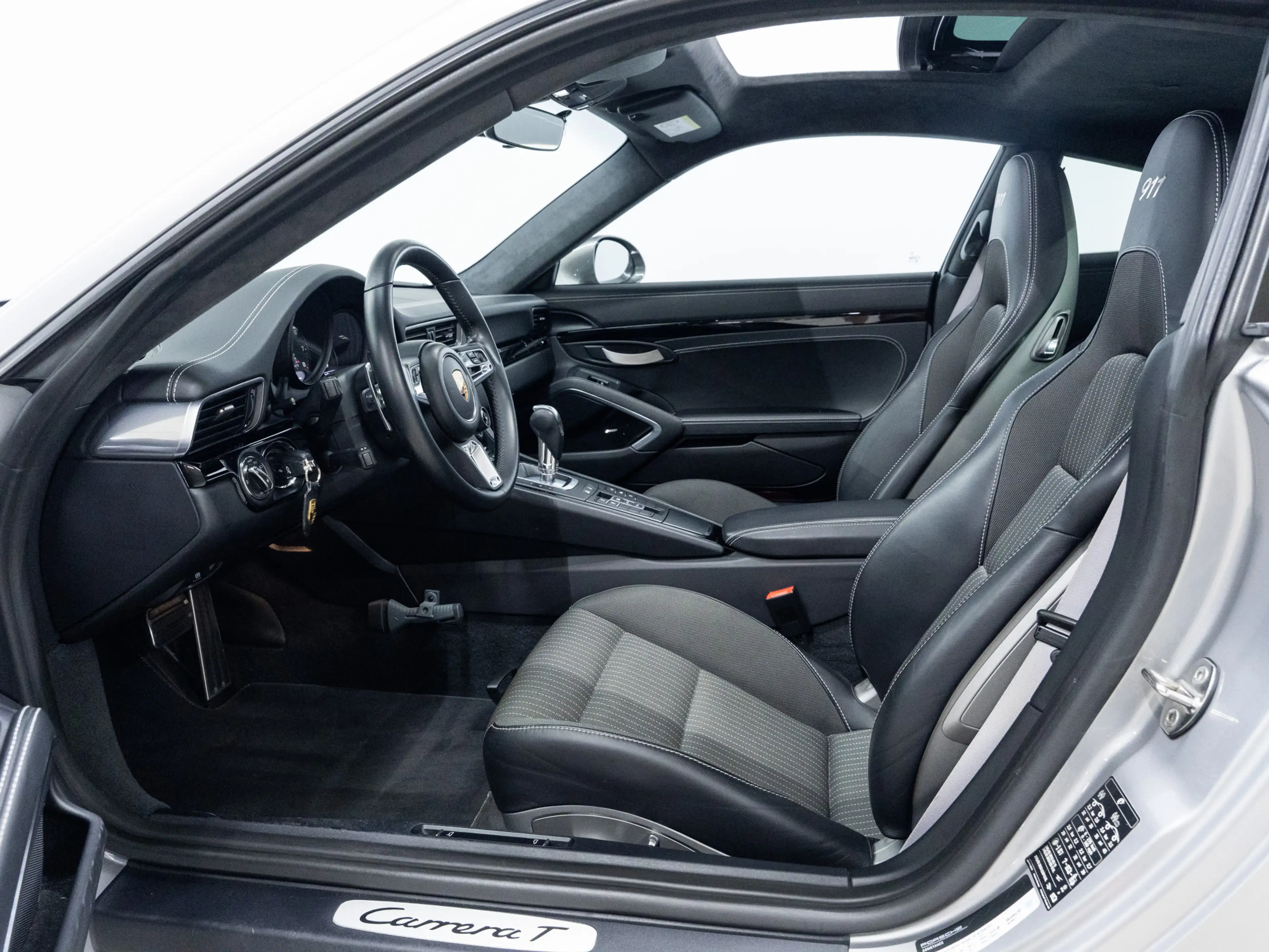Porsche 991 Carrera T — photo 7