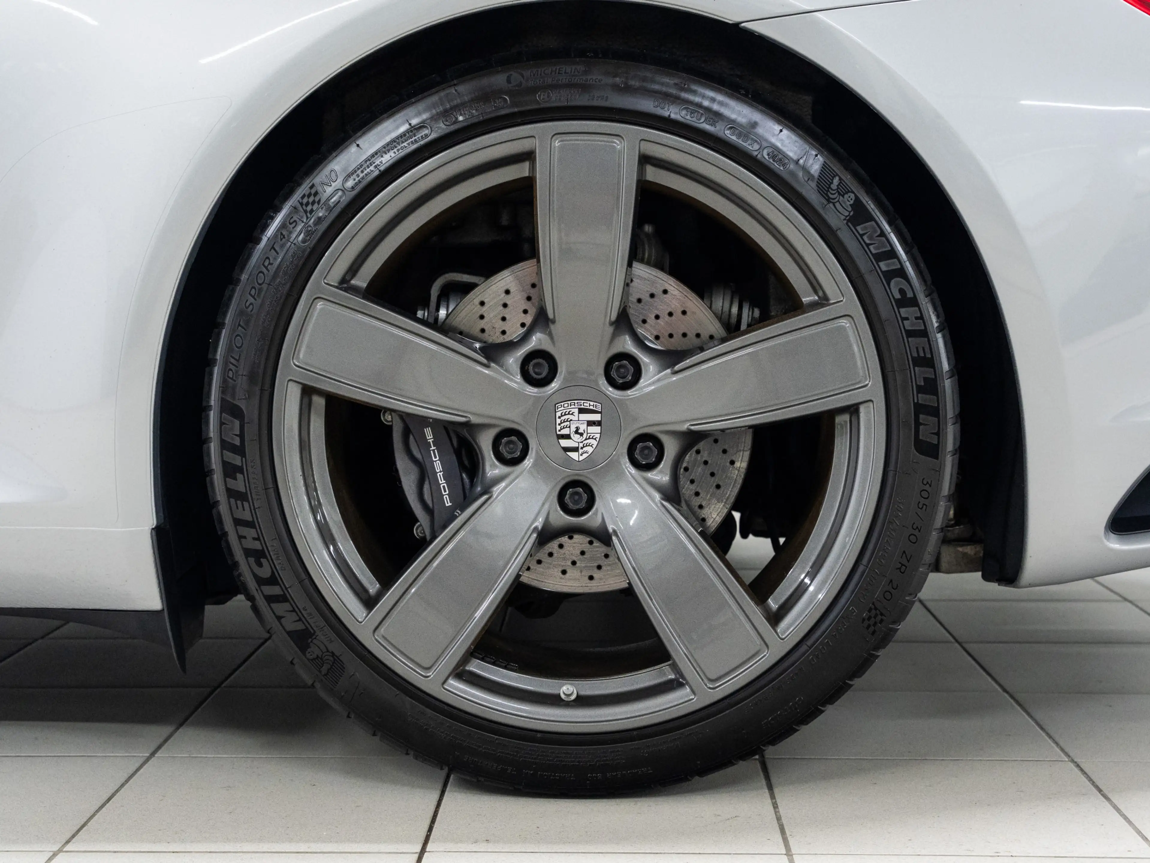 Porsche 991 Carrera T — photo 11