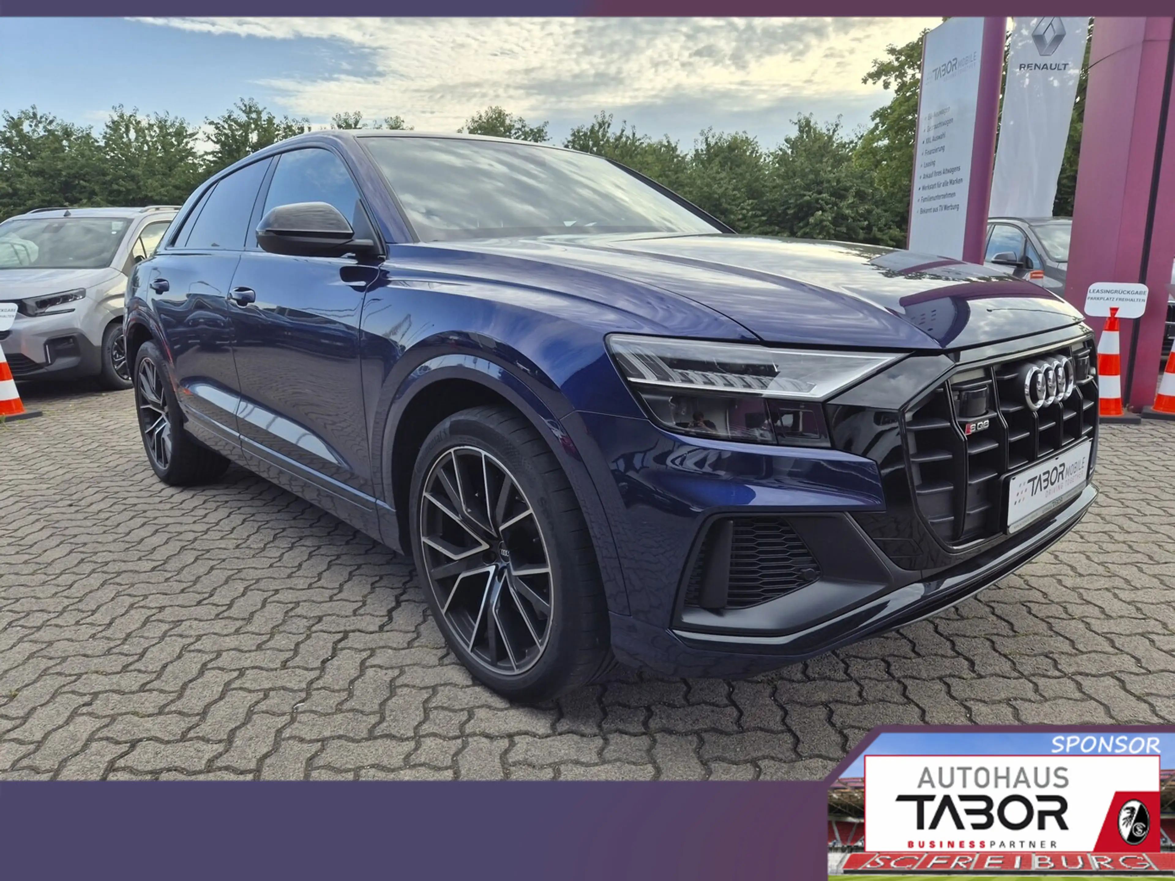 Audi SQ8 TFSI Tour 22Z Pano Matrix Stadt Leder Keyl — photo 2