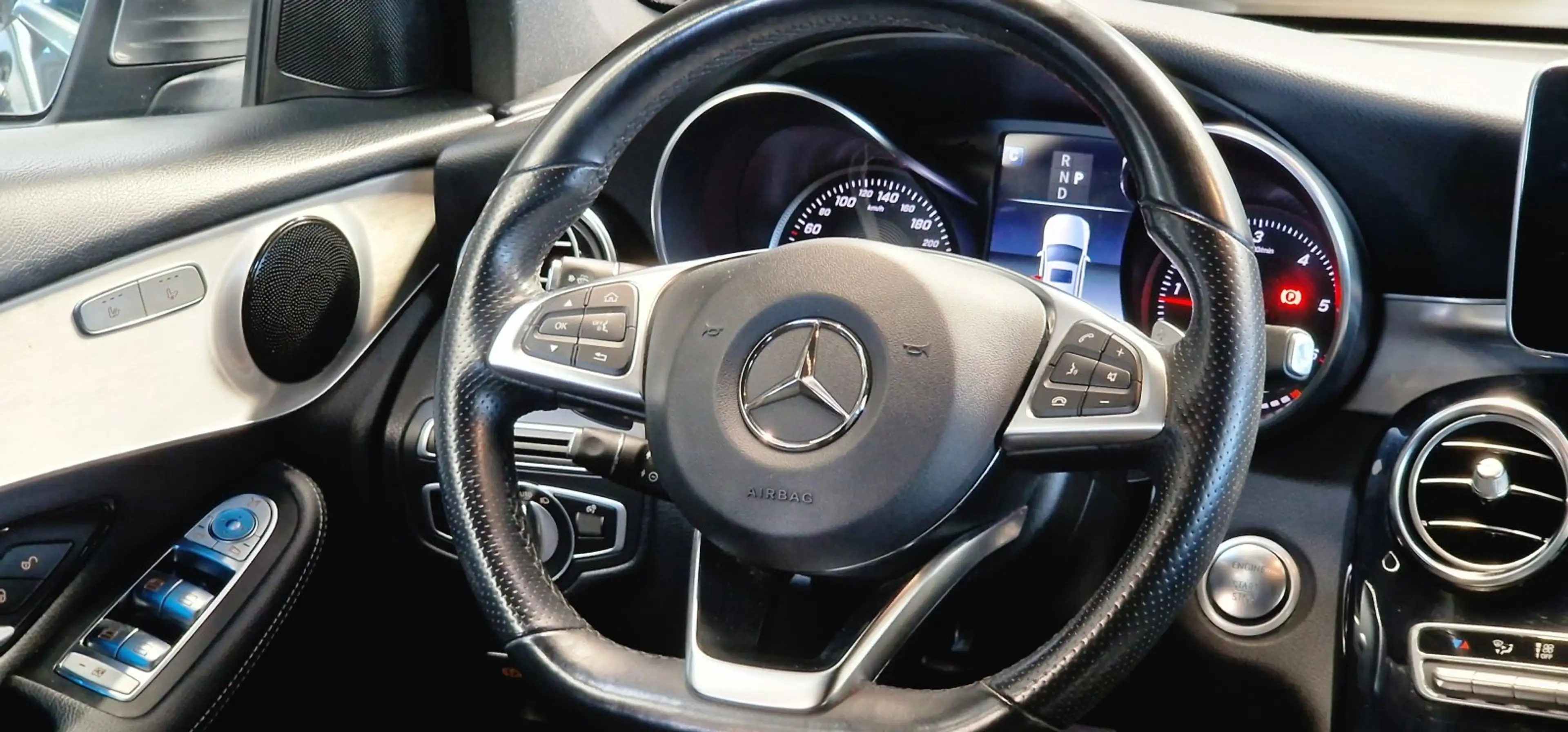 Mercedes-Benz GLC 220 d Coupe 4-Matic AMG-Paket Aut. *Kamera*Navi*Sitzbe — photo 13