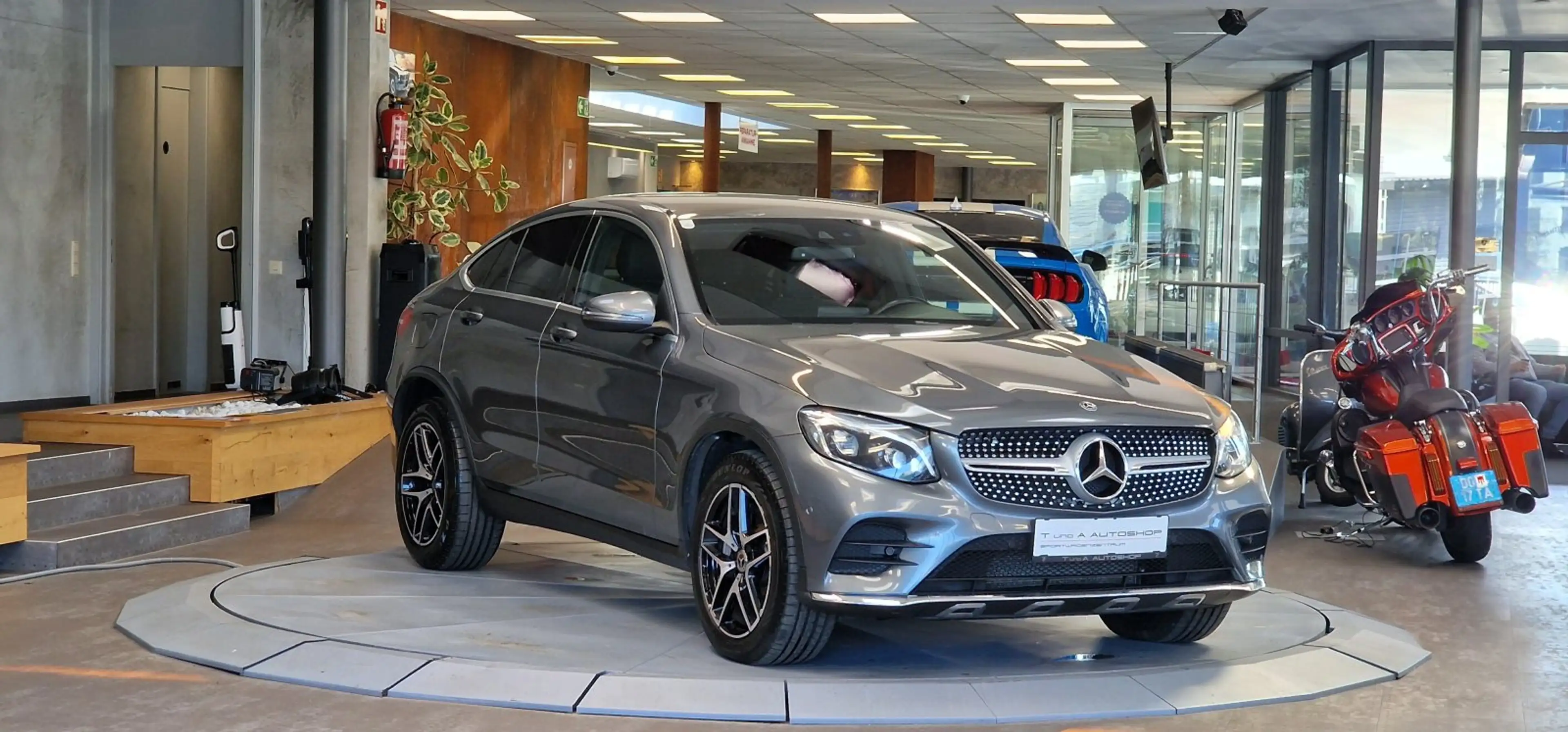 Mercedes-Benz GLC 220 d Coupe 4-Matic AMG-Paket Aut. *Kamera*Navi*Sitzbe — photo 3