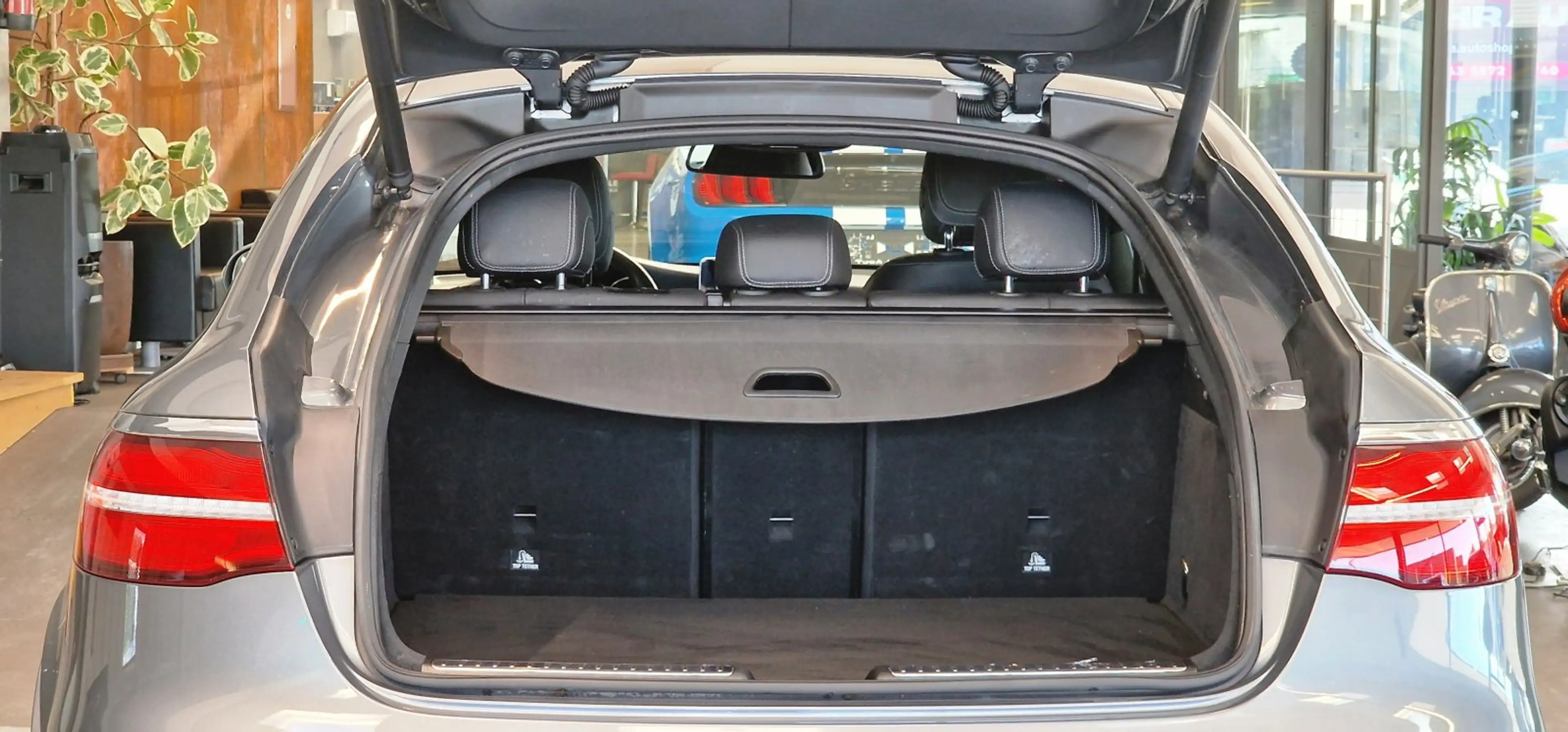 Mercedes-Benz GLC 220 d Coupe 4-Matic AMG-Paket Aut. *Kamera*Navi*Sitzbe — photo 9
