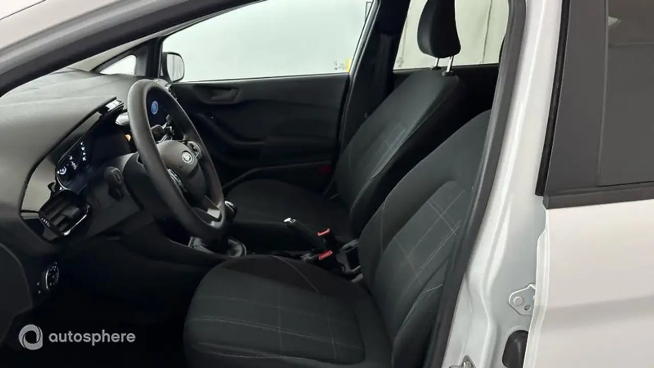 Ford Fiesta 5 portes — photo 12