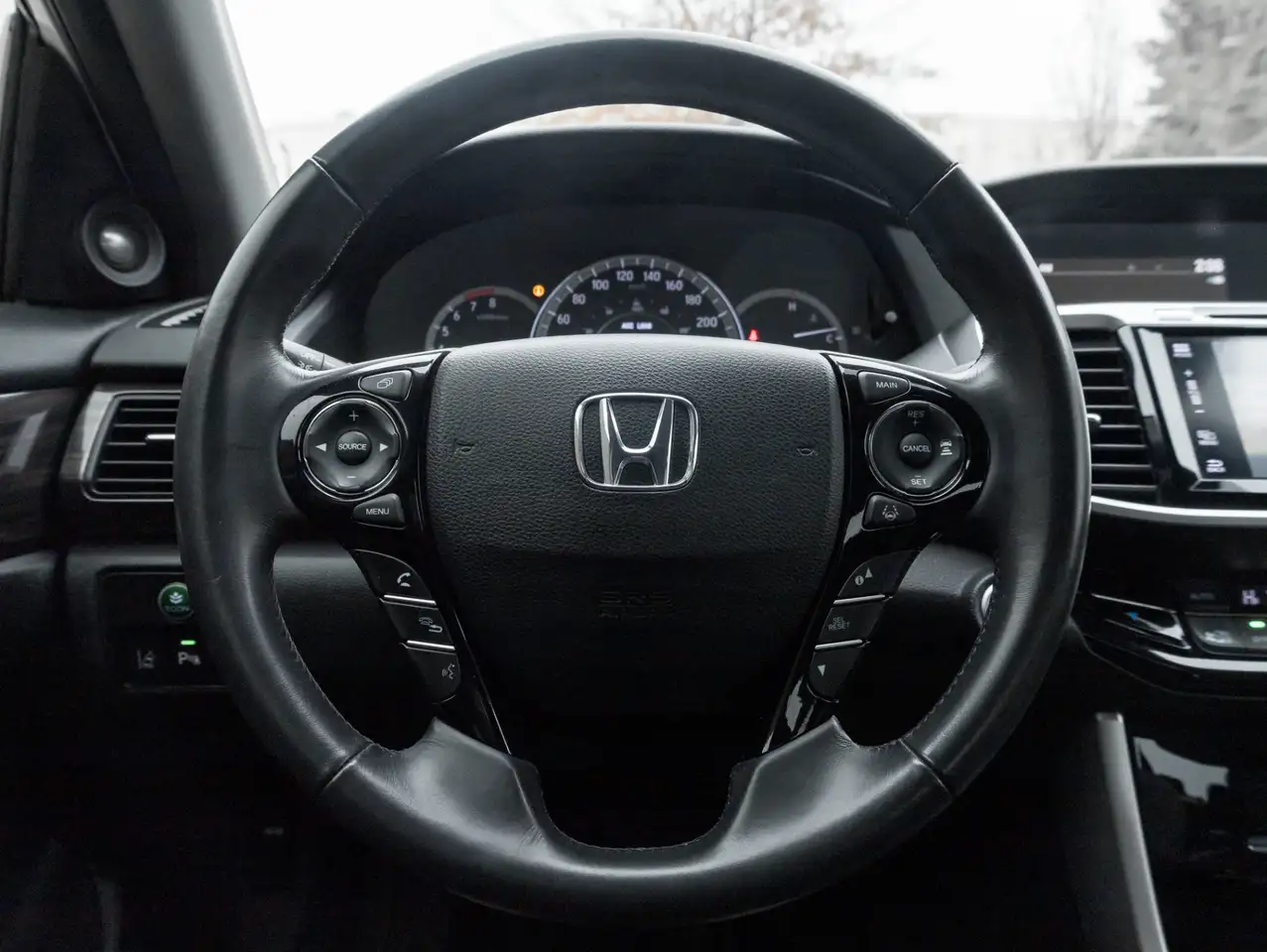 Honda Accord снимка Honda Accord