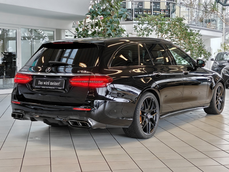 Mercedes-Benz E 63 AMG E 63S AMG 4M+ PERF-AGA+DRIVERS+KERAMIK+STANDHEIZ — photo 3