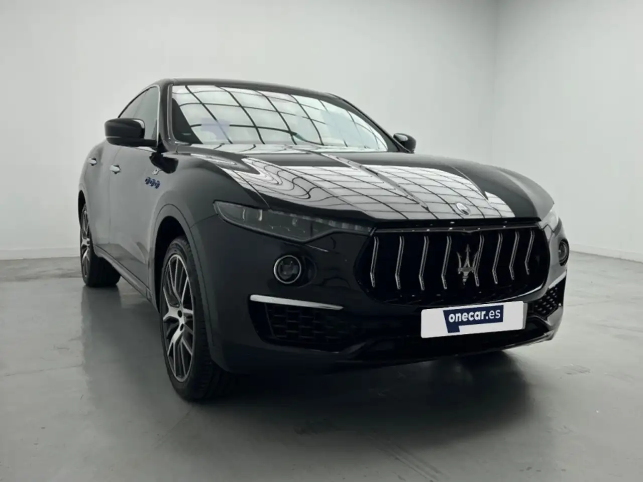 Maserati Levante 2023 — фото 9