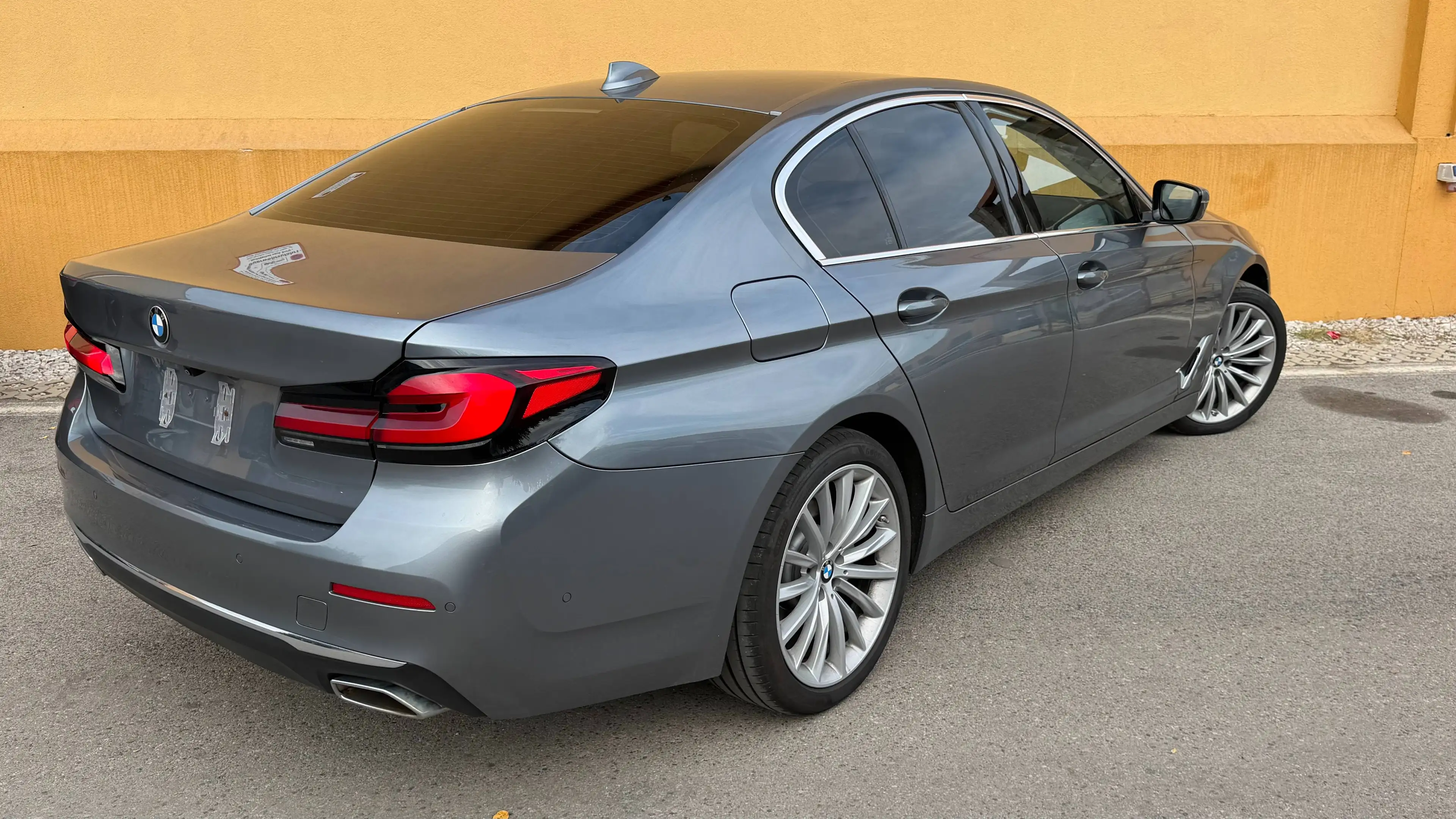 BMW 520 520 d xDrive Luxury Line — photo 6