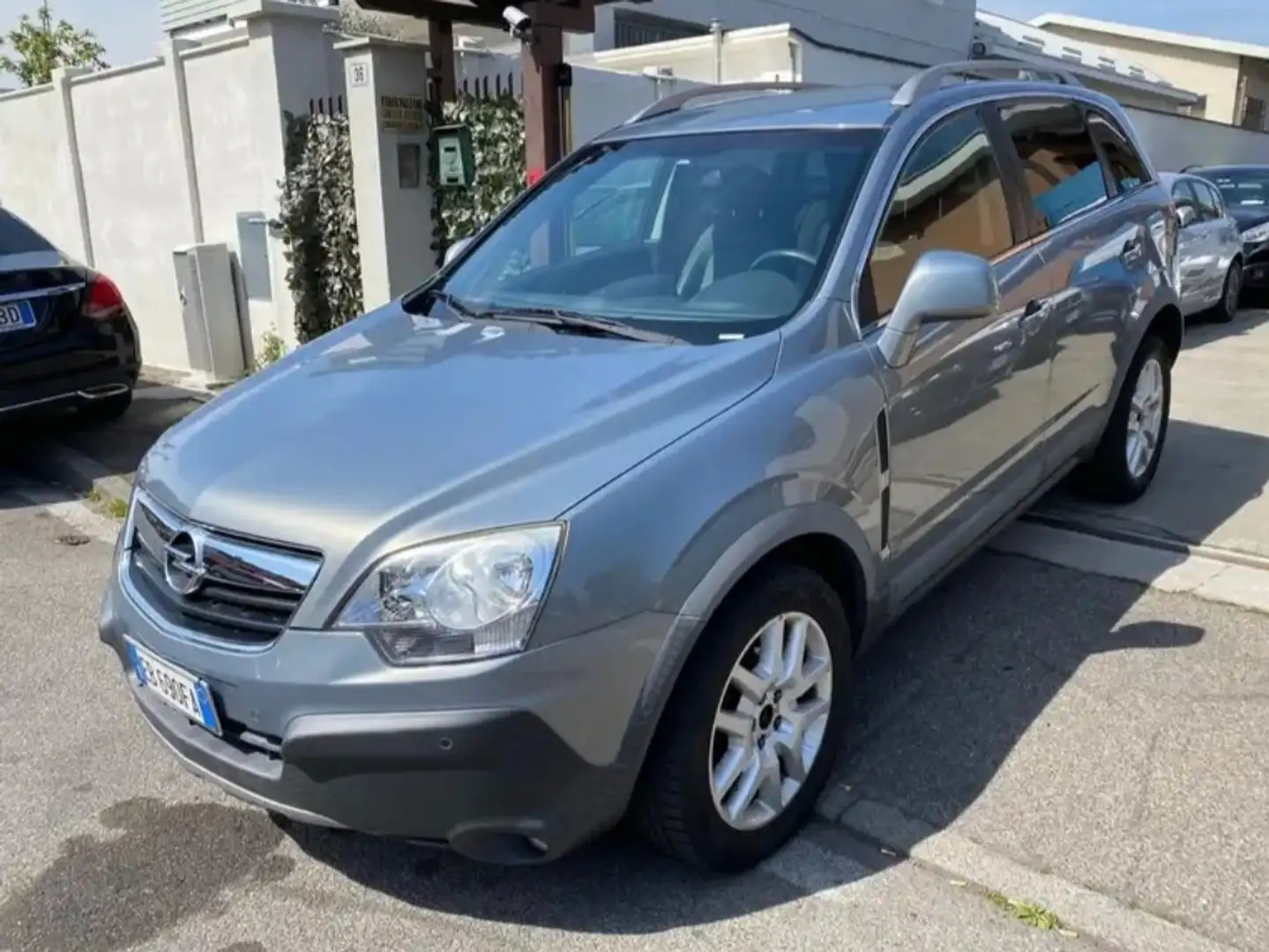 Opel Antara 2.4 16v Edition Plus Šedá - 1
