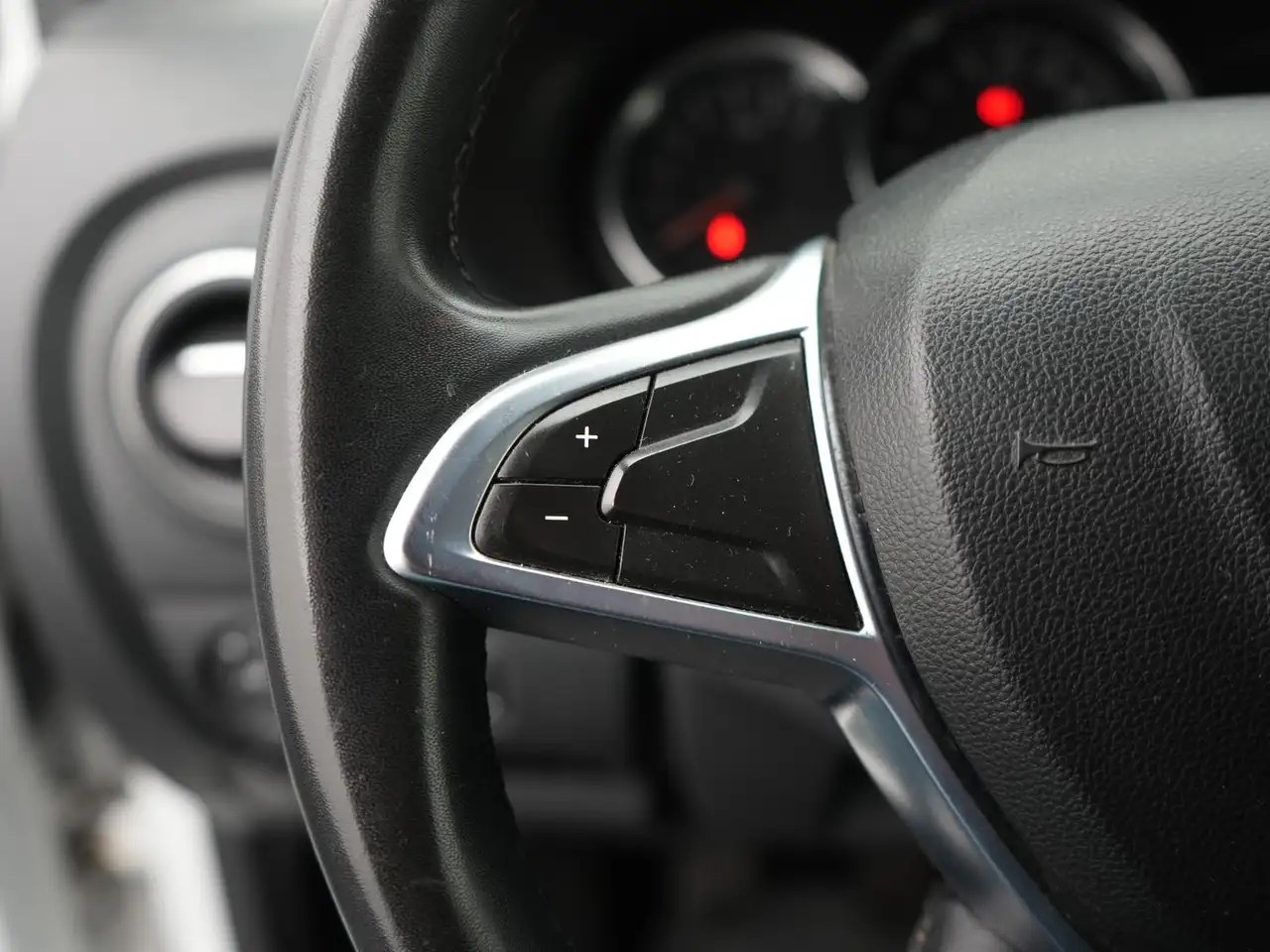 Dacia Lodgy Stepway Plus KLIMA,7P,TEMPO,KAM,DAB,SHZ,BT, миниатюра 13